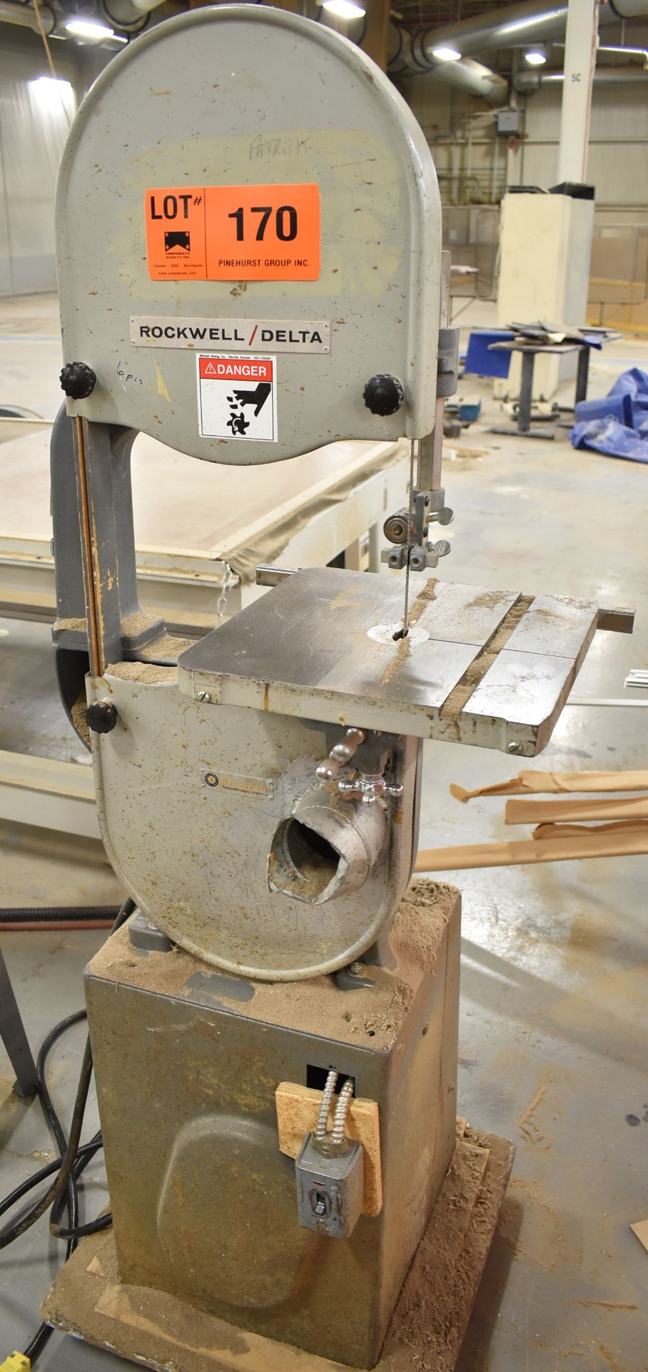 ROCKWELL-DELTA VERTICAL BAND SAW WITH 14"X14" TABLE, 14" THROAT, S/N: N/A [RIGGING FEES FOR LOT #170