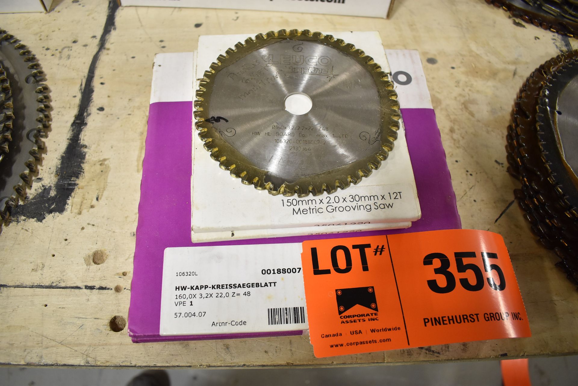 LOT/ TABLE & GROOVING SAW BLADES (BRAND NEW)