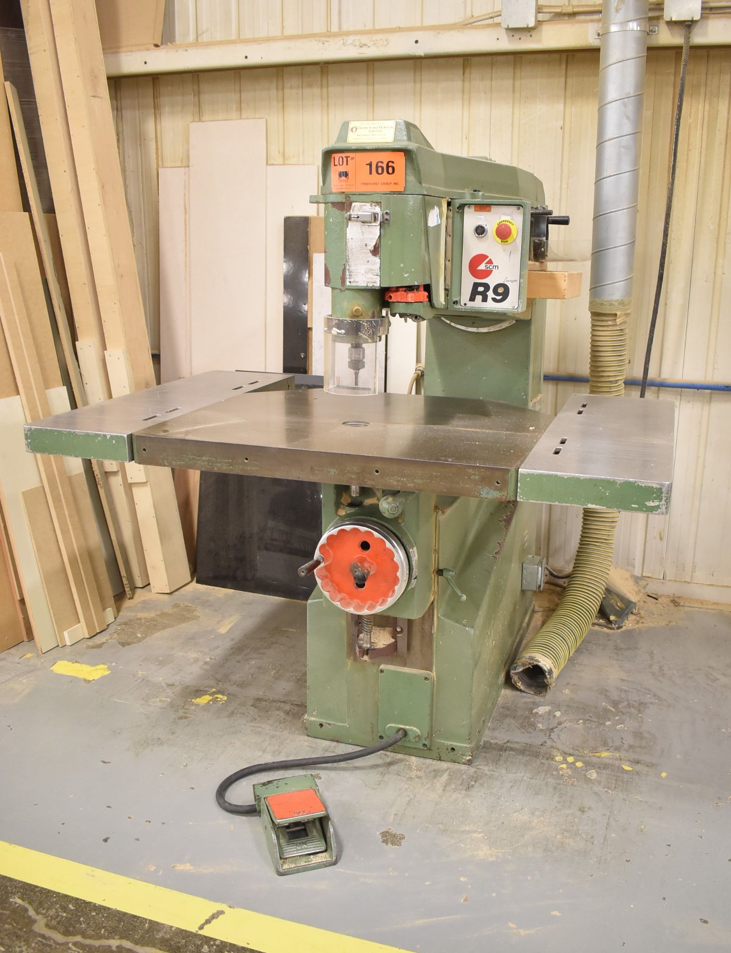 SCM R9 VERTICAL ROUTER WITH 35"X30" TABLE, 36" THROAT, APPROX. 20,000 RPM, S/N: N/A (CI) [RIGGING