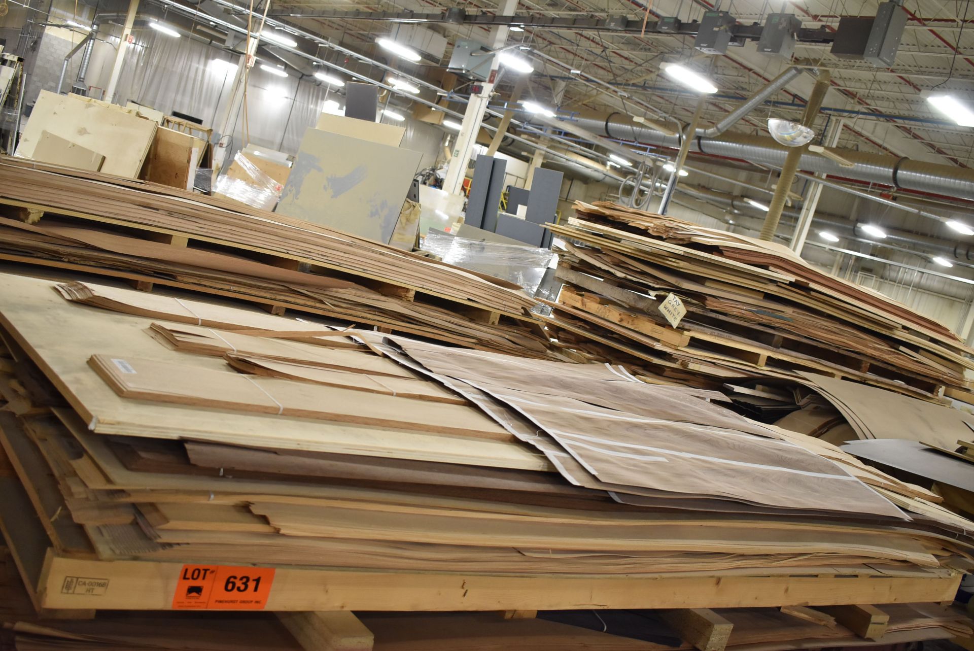 LOT/ SKID OF VENEER