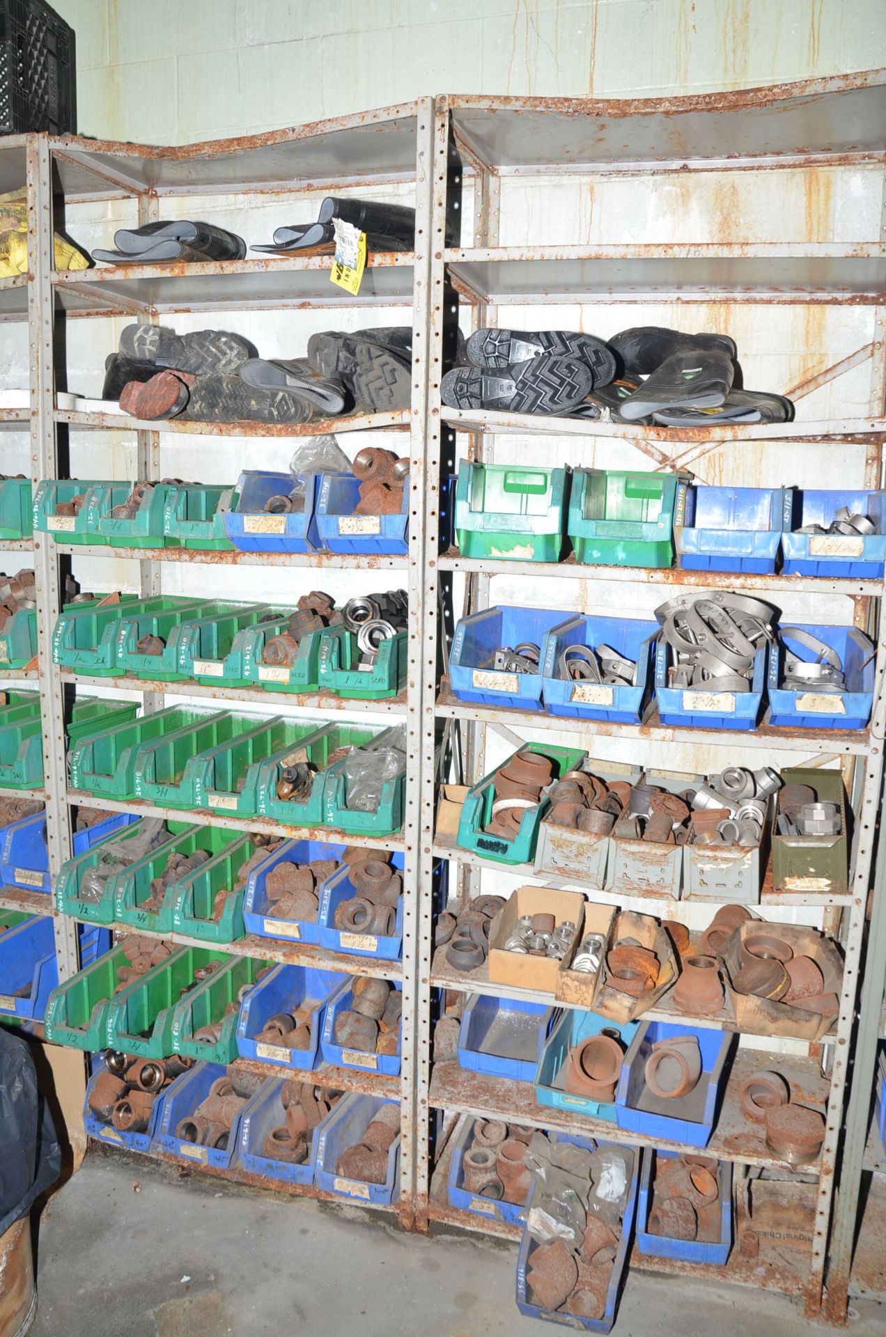 LOT/ (13) SECTIONS OF METAL SHELVING WITH STAINLESS STEEL AND BLACK PLUMBING FITTINGS [RIGGING - Image 11 of 12