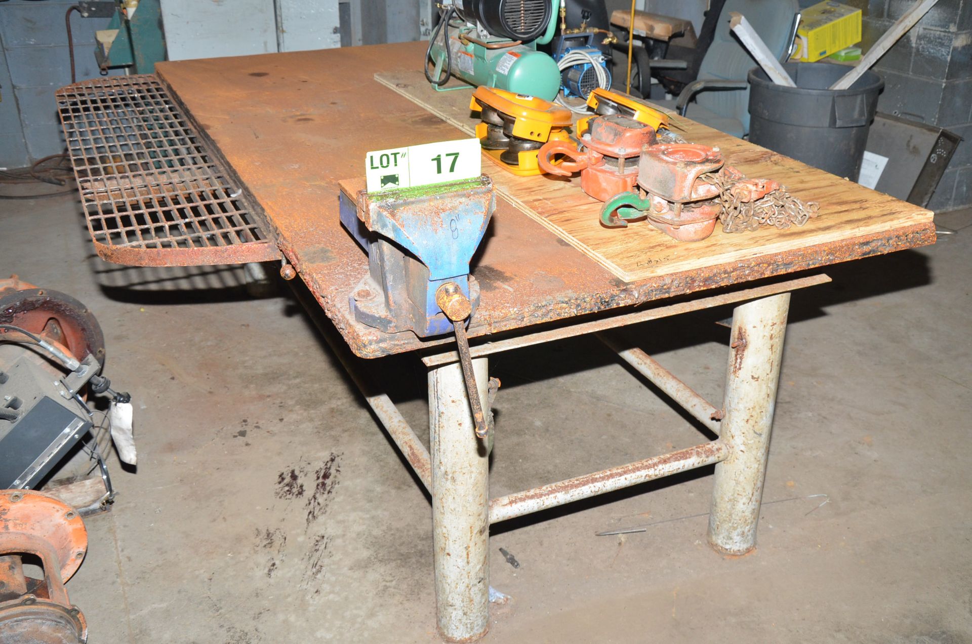 4'X8'X1.5" STEEL WORK BENCH WITH 8" VISE [RIGGING FEES FOR LOT #17 - $150 USD PLUS APPLICABLE