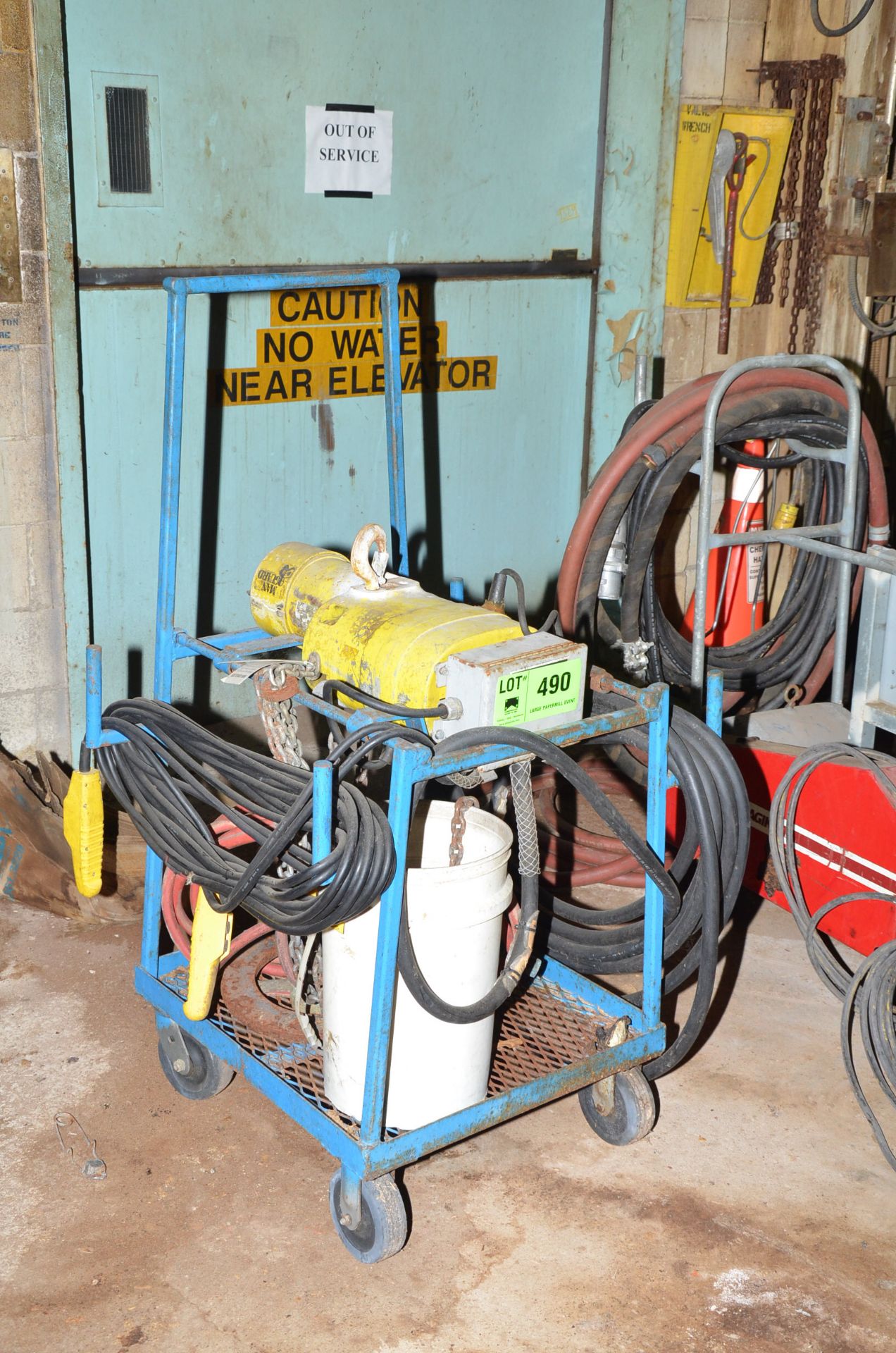 LOT/ 1TON ELECTRIC CHAIN HOIST WITH CART [RIGGING FEES FOR LOT #490 - $60 USD PLUS APPLICABLE