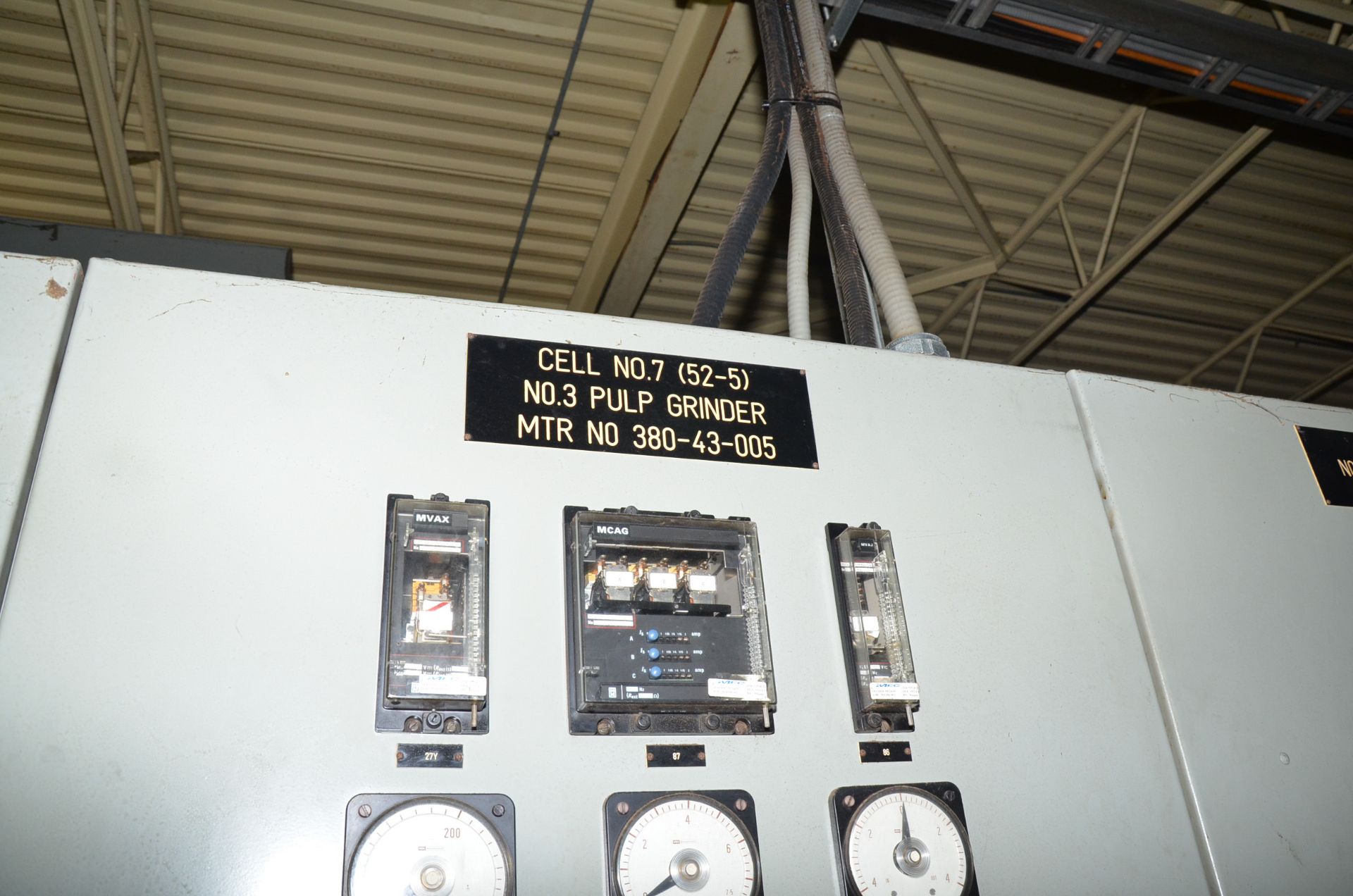 LOT/ WESTINGHOUSE-SCHNEIDER HIGH VOLTAGE 40-BANK SWITCHGEAR UNIT, S/N N/A [RIGGING FEES FOR LOT #749 - Image 10 of 18