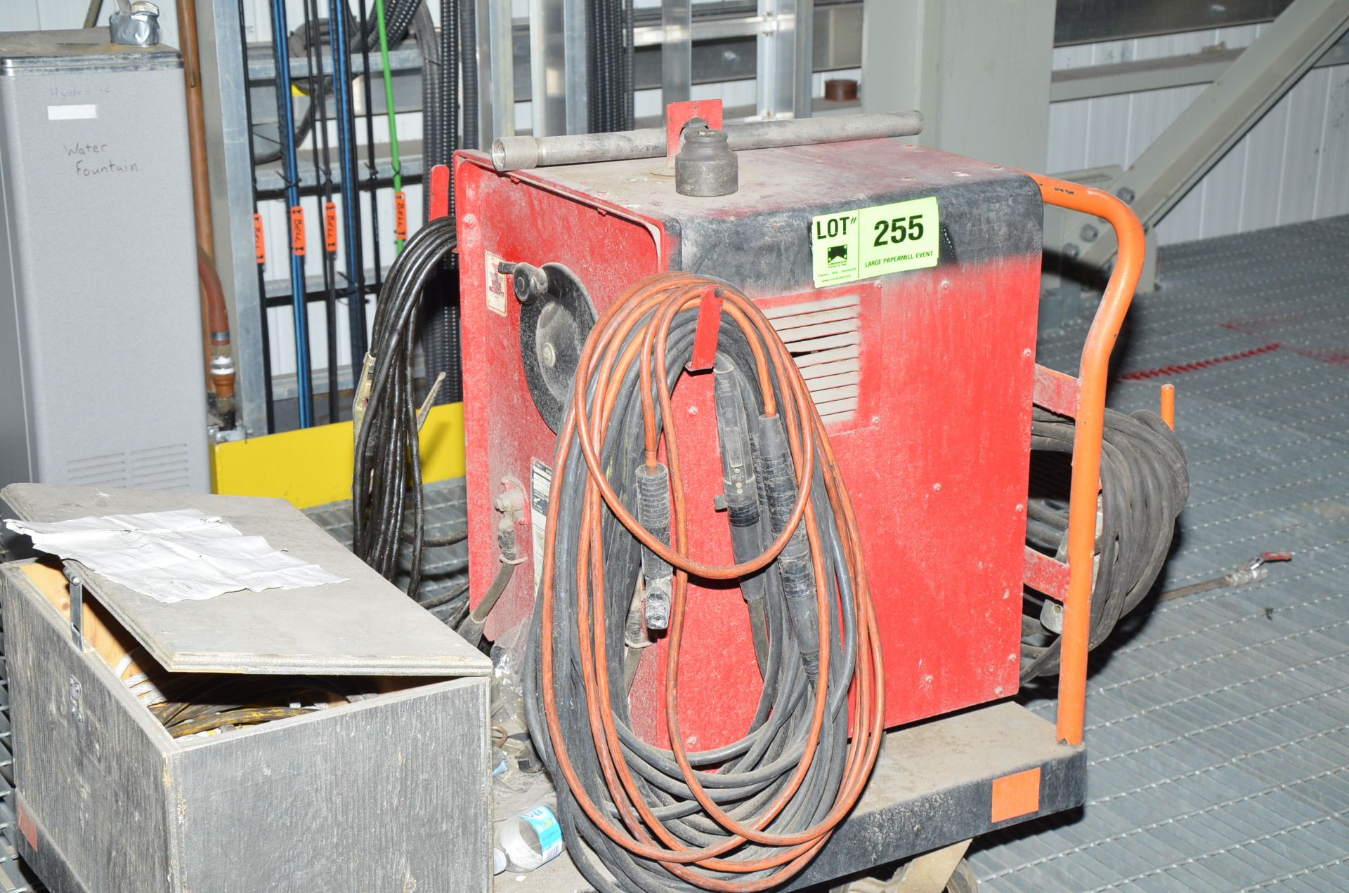 LINCOLN IDEALARC 250 ARC WELDER WITH CABLES AND GUN, S/N: N/A [RIGGING FEES FOR LOT #255 - $85 USD