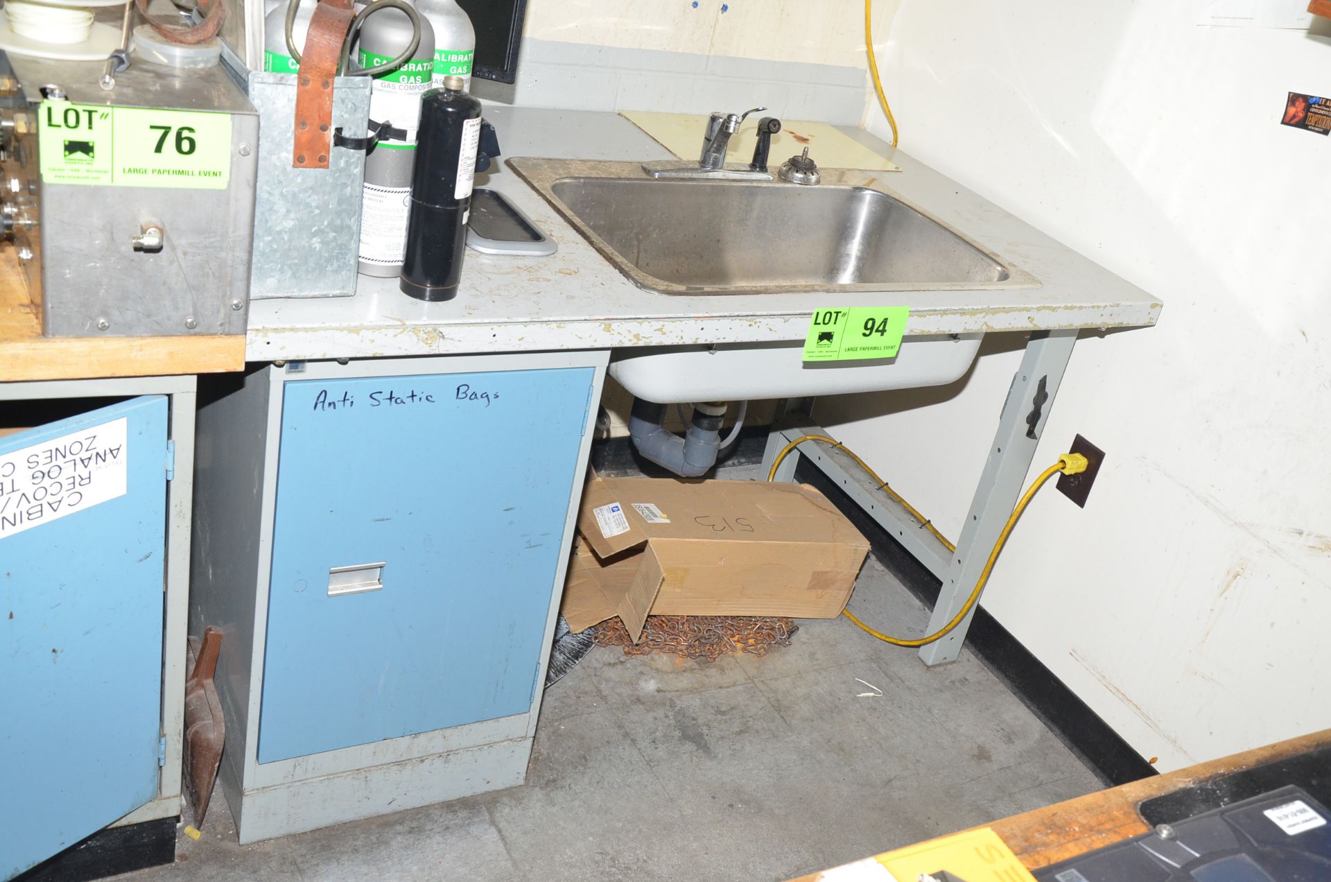 STAINLESS STEEL SINK, S/N: N/A [RIGGING FEES FOR LOT #94 - $85 USD PLUS APPLICABLE TAXES] - Image 2 of 2