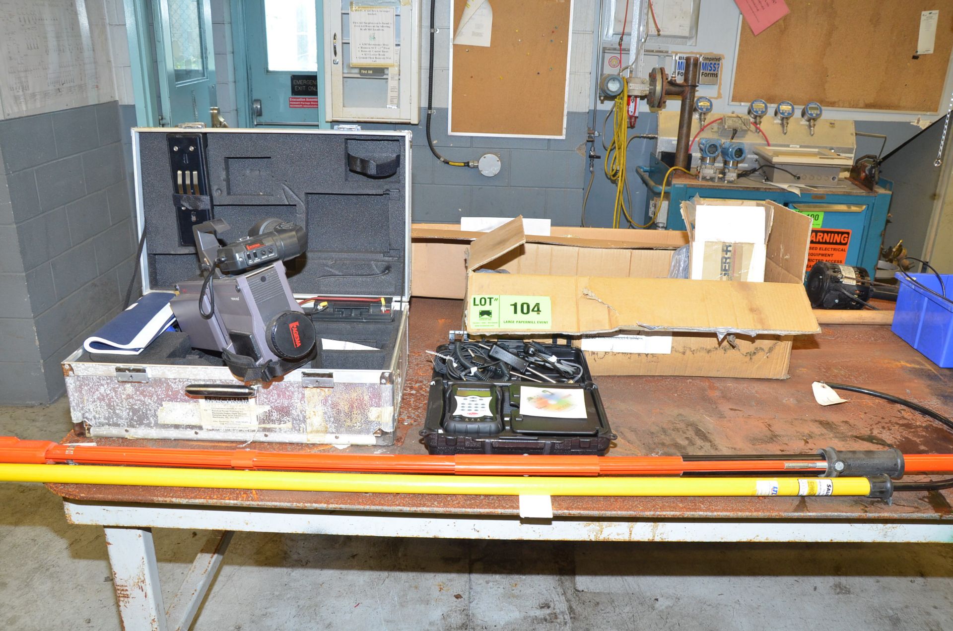 LOT/ ELECTRICAL INSPECTION EQUIPMENT AND THERMAL CAMERA [RIGGING FEES FOR LOT #104 - $85 USD PLUS