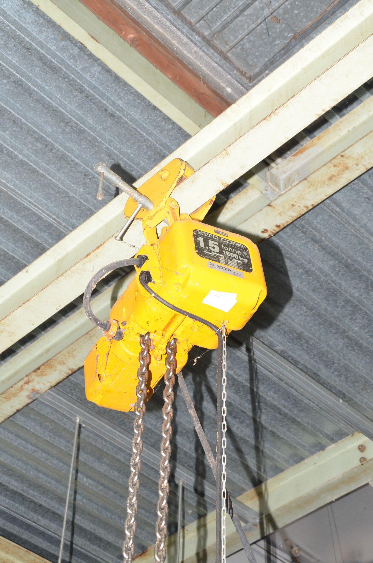 KITO 1.5TON CAPACITY CHAIN HOIST WITH TROLLEY, S/N: N/A [RIGGING FEES FOR LOT #218 - $150 USD PLUS - Image 3 of 3