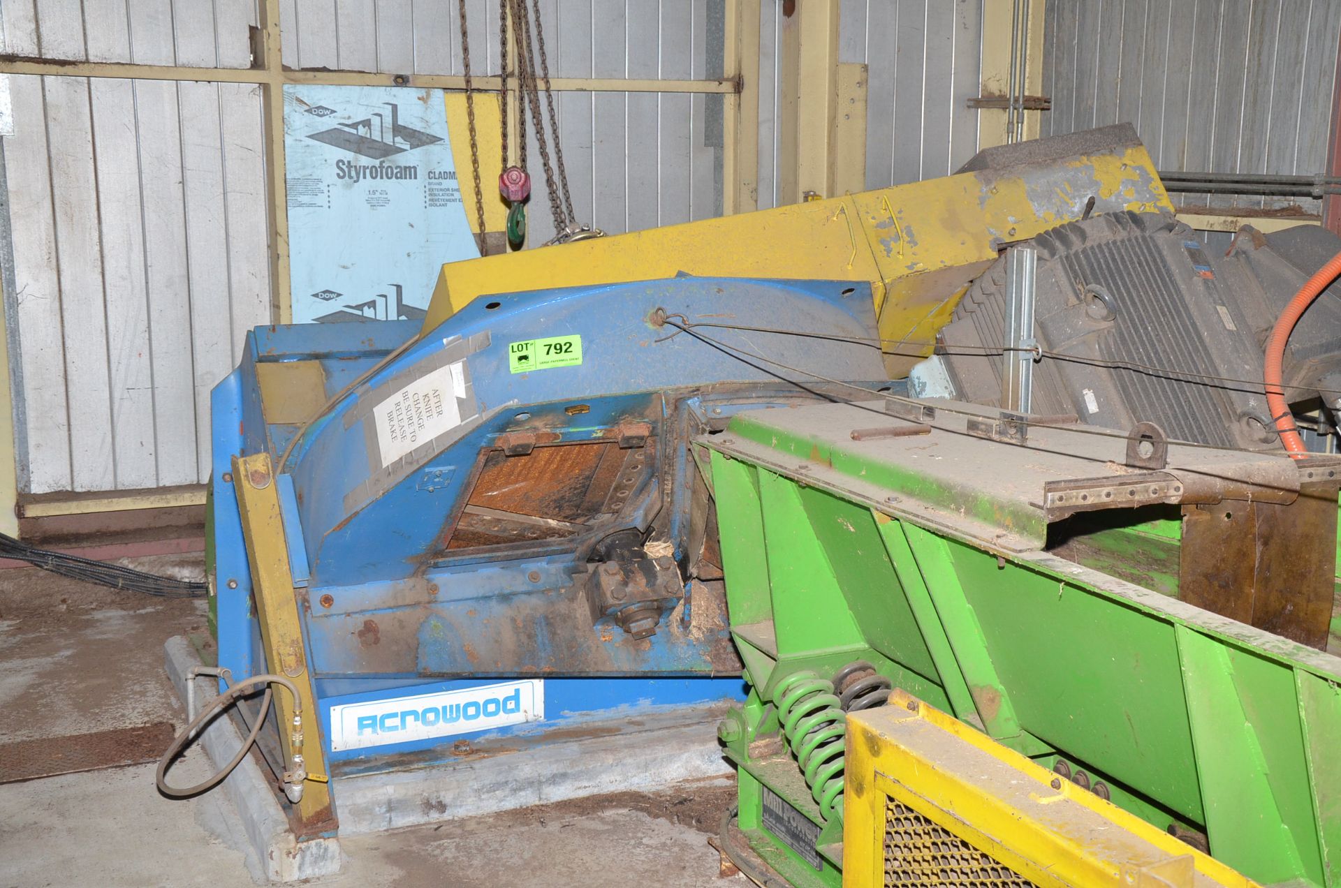 ACROWOOD (REBUILT DINGWELLS 2003) MODEL 6120 WOOD CHIPPER WITH 300 HP ELECTRIC DRIVE MOTOR, S/N