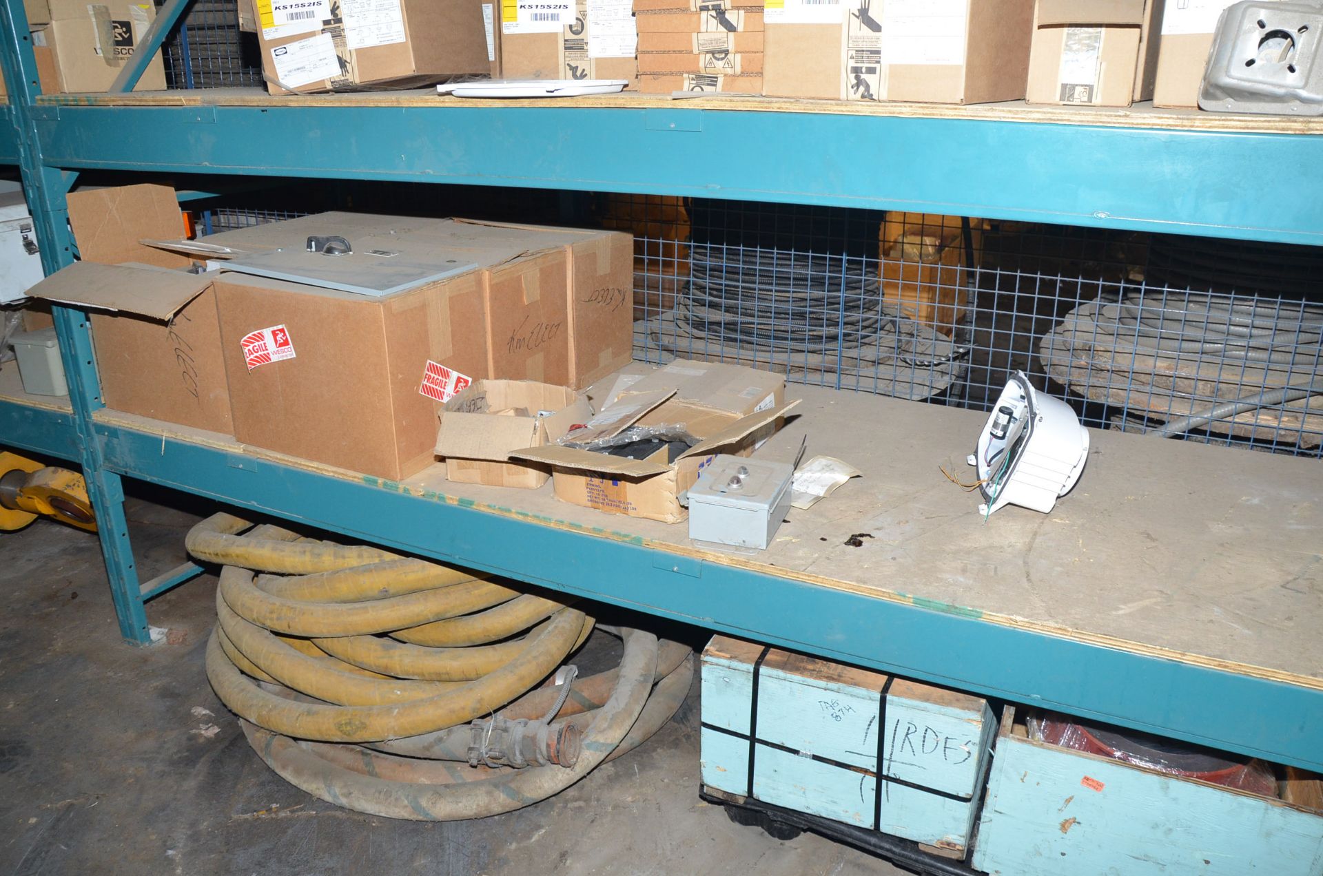 LOT/ CONTENTS OF CAGE CONSISTING OF PALLETS, PARTS, COMPONENTS, AND SPARES [RIGGING FEES FOR LOT # - Image 5 of 8