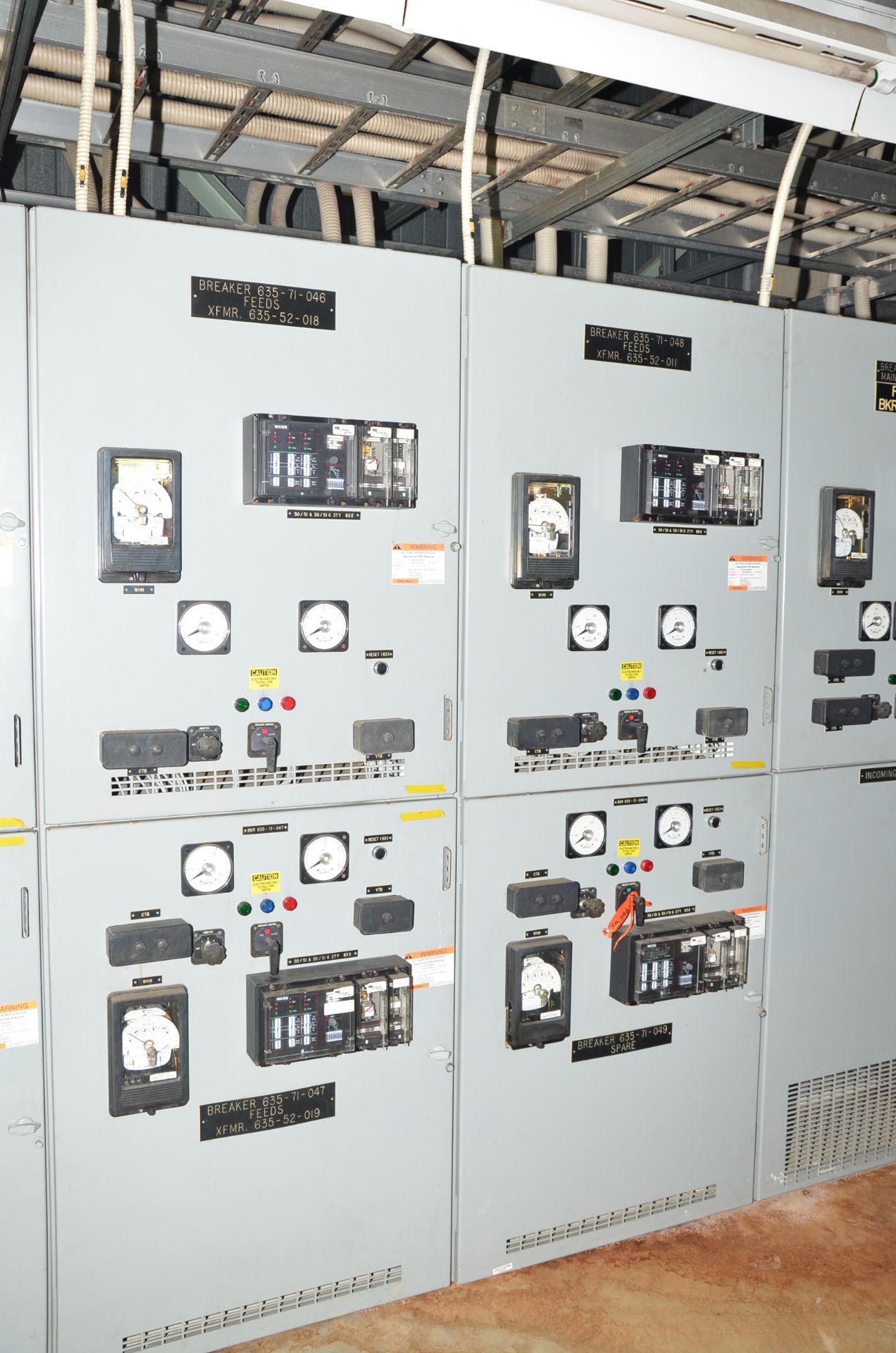 WESTINGHOUSE 10-BANK SWITCHGEAR PANEL, S/N: N/A [RIGGING FEES FOR LOT #497 - $TBD USD PLUS - Image 5 of 6