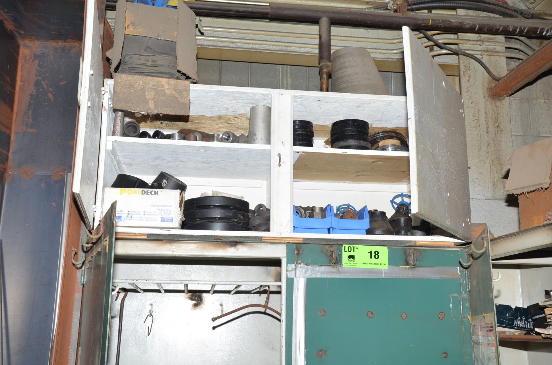 LOT/ STEEL CABINET WITH PLUMBING FIXTURES AND PIPE FLANGES [RIGGING FEES FOR LOT #18 - $150 USD PLUS