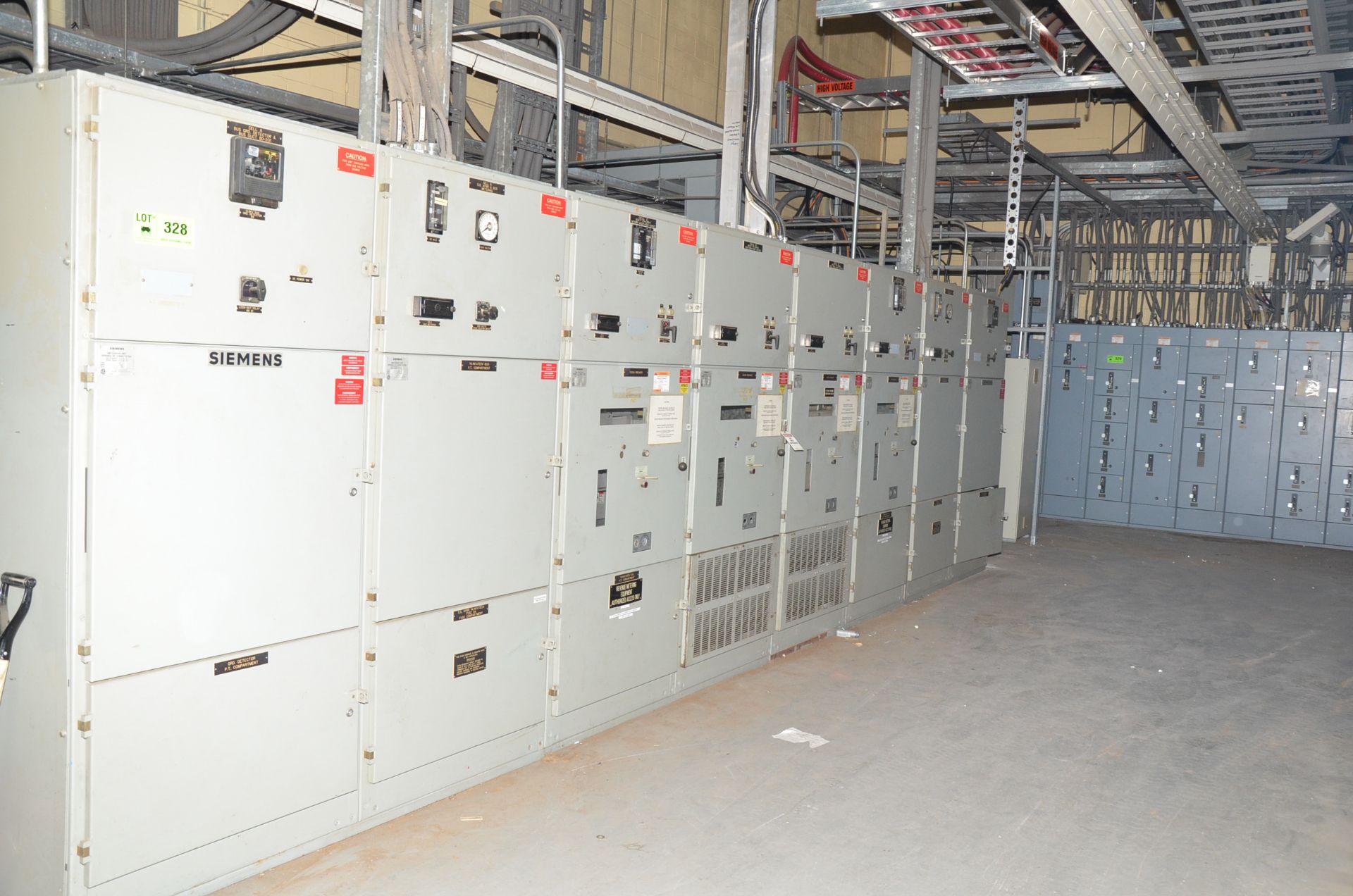 SIEMENS 8BK20 3000A 8-BANK SWITCHGEAR UNIT, S/N: N/A [RIGGING FEES FOR LOT #328 - $2875 USD PLUS