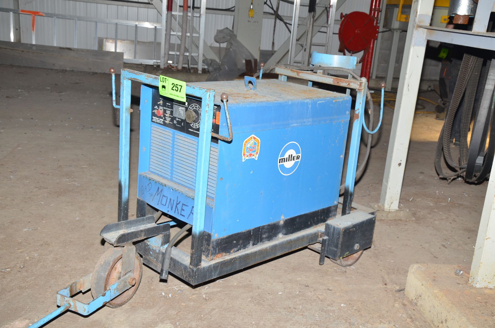 MILLER GOLDSTAR 400SS ARC WELDER, S/N: N/A [RIGGING FEES FOR LOT #257 - $85 USD PLUS APPLICABLE - Image 2 of 2