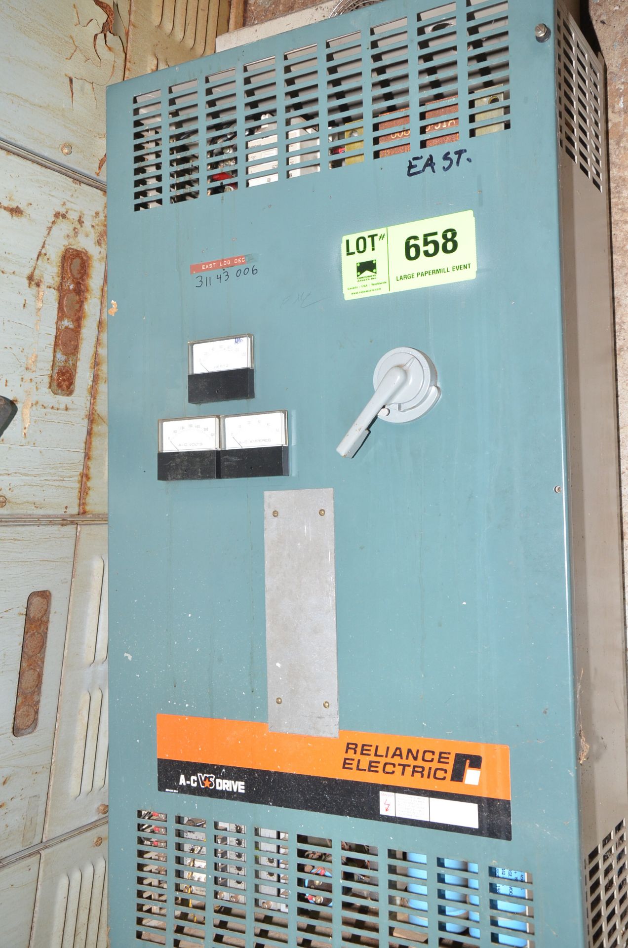 RELIANCE AC WFS VARIABLE FREQUENCY DRIVE, S/N: N/A [RIGGING FEES FOR LOT #658 - $275 USD PLUS