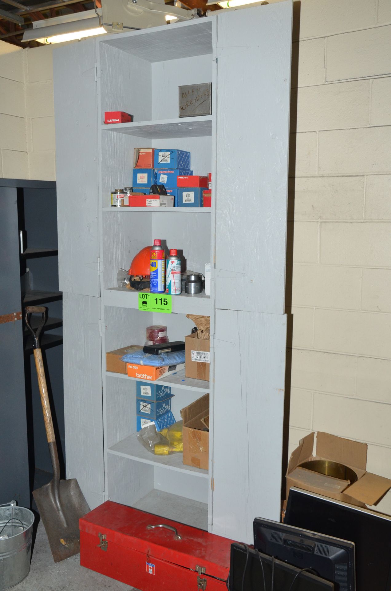 LOT/ CABINET WITH PARTS [RIGGING FEES FOR LOT #115 - $125 USD PLUS APPLICABLE TAXES]