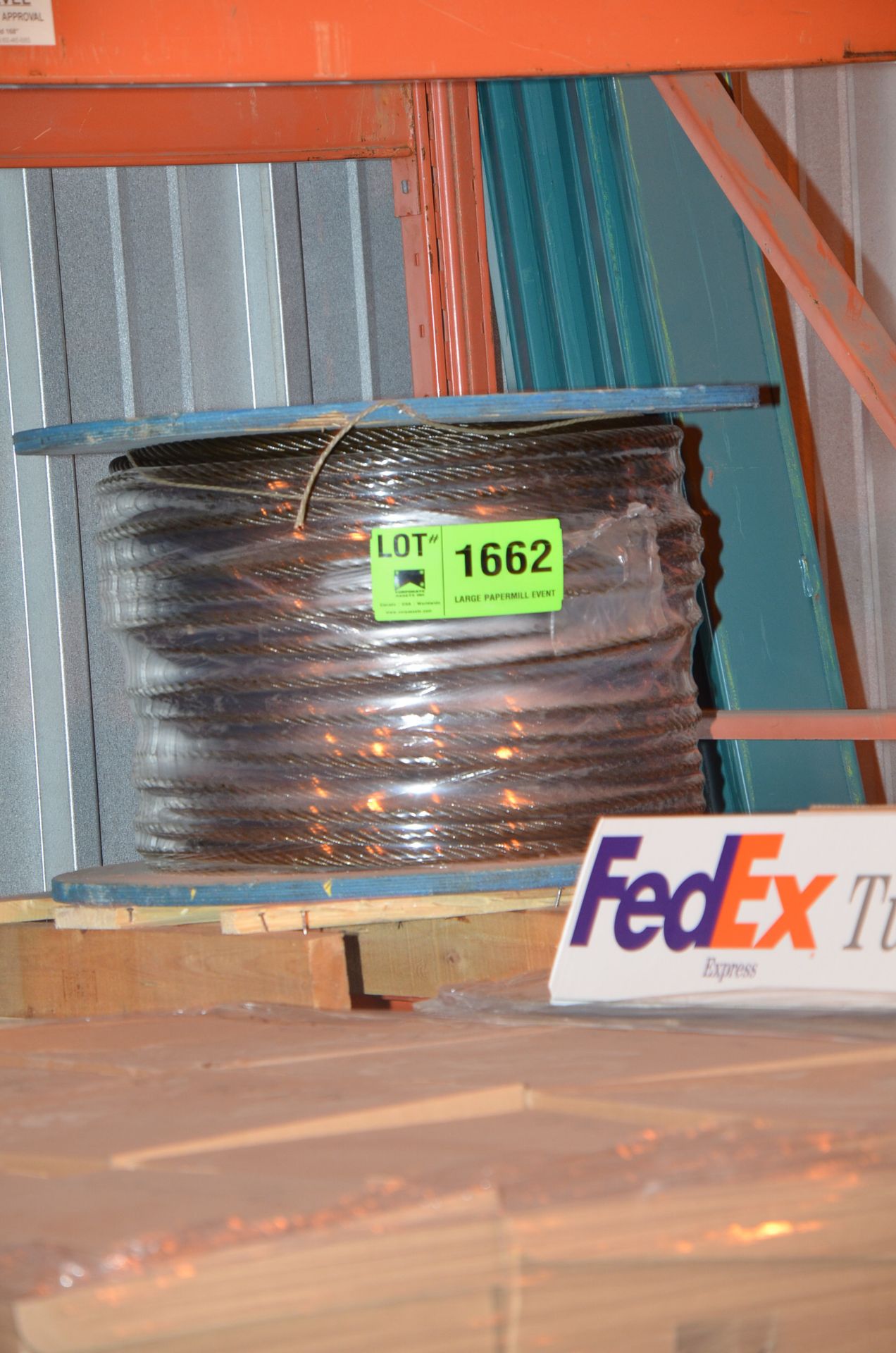 LOT/ (2) SPOOLS OF WIRE ROPE [RIGGING FEES FOR LOT #1662 - $60 USD PLUS APPLICABLE TAXES]