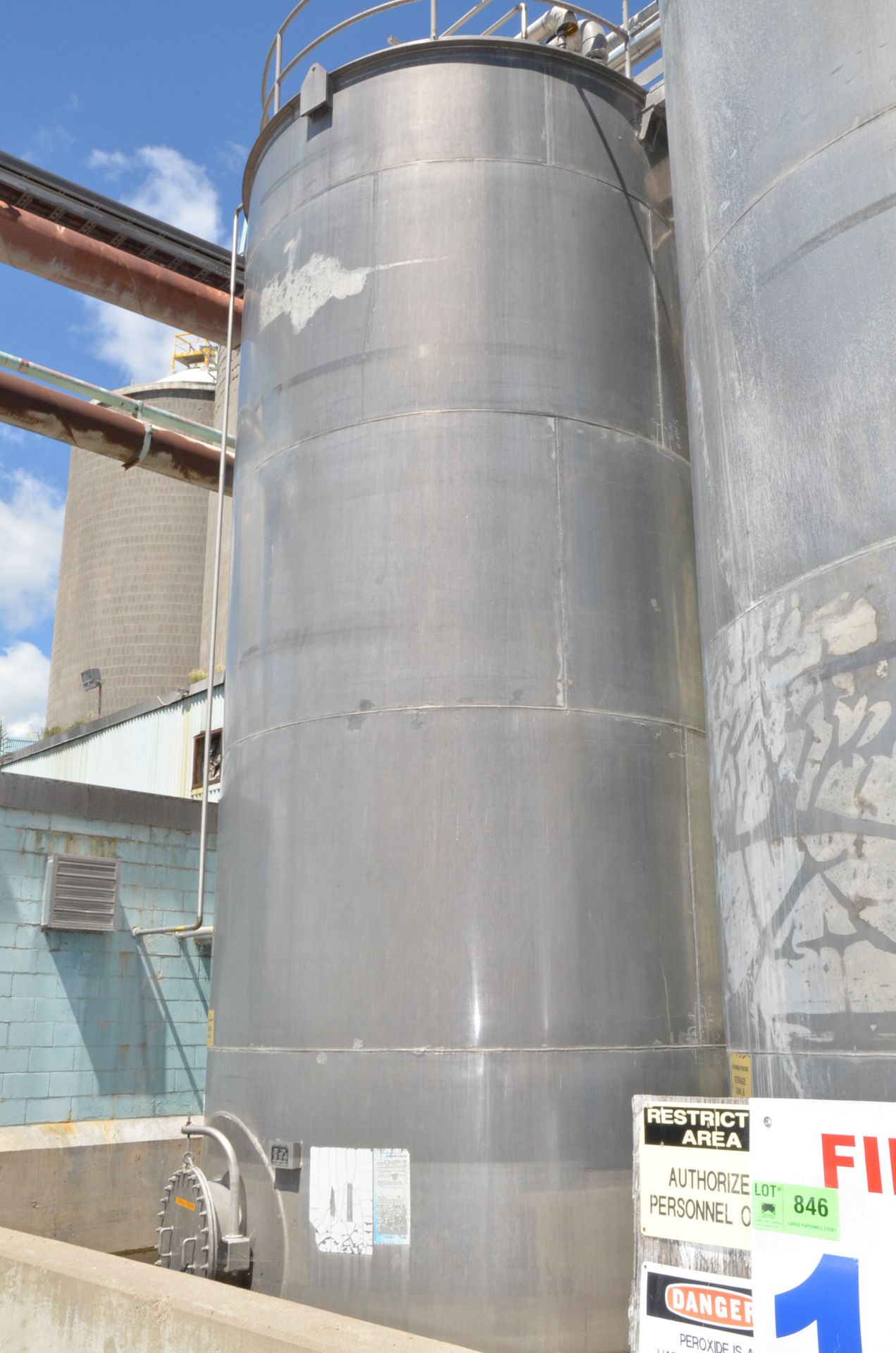 BOLGER STEEL FABRICATION STAINLESS STEEL HYDROGEN PEROXIDE HOLDING TANK, S/N 5825.B [RIGGING FEES