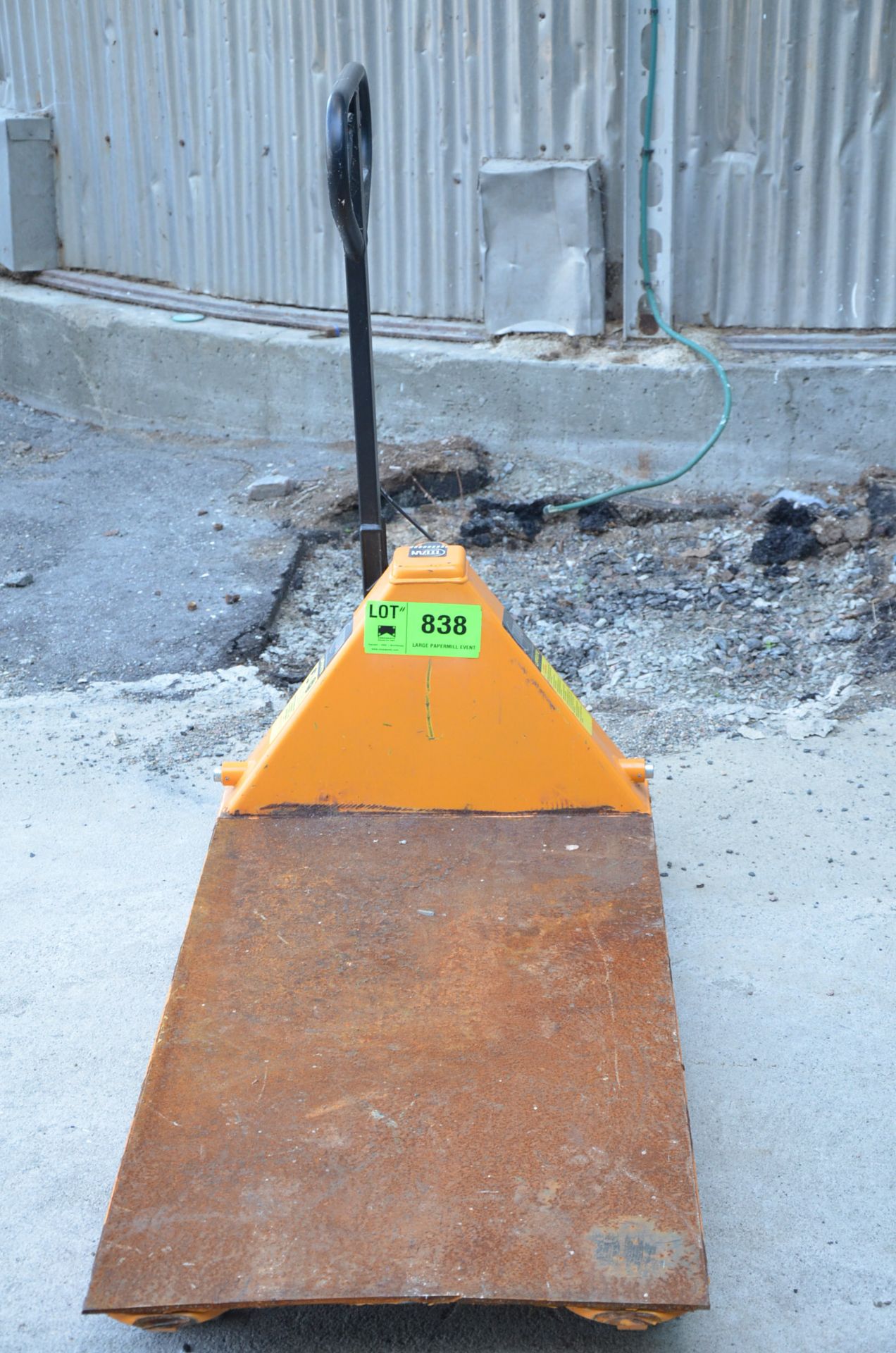 LIFTRITE HYDRAULIC PALLET TRUCK WITH PLATFORM, S/N N/A [RIGGING FEES FOR LOT #838 - $60 USD PLUS