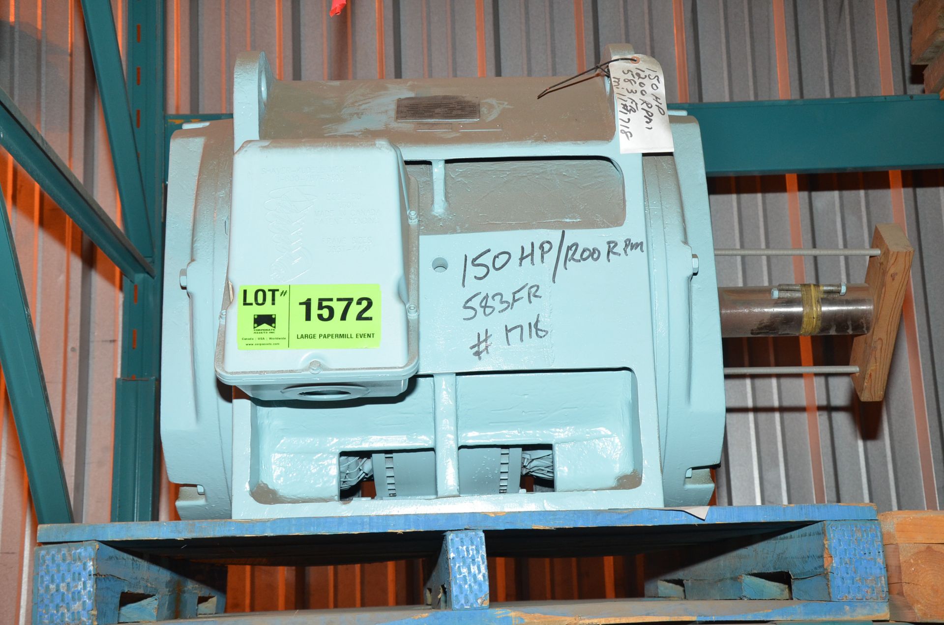 GE 150HP/1200RPM/575V ELECTRIC MOTOR, S/N N/A [RIGGING FEES FOR LOT #1572 - $60 USD PLUS