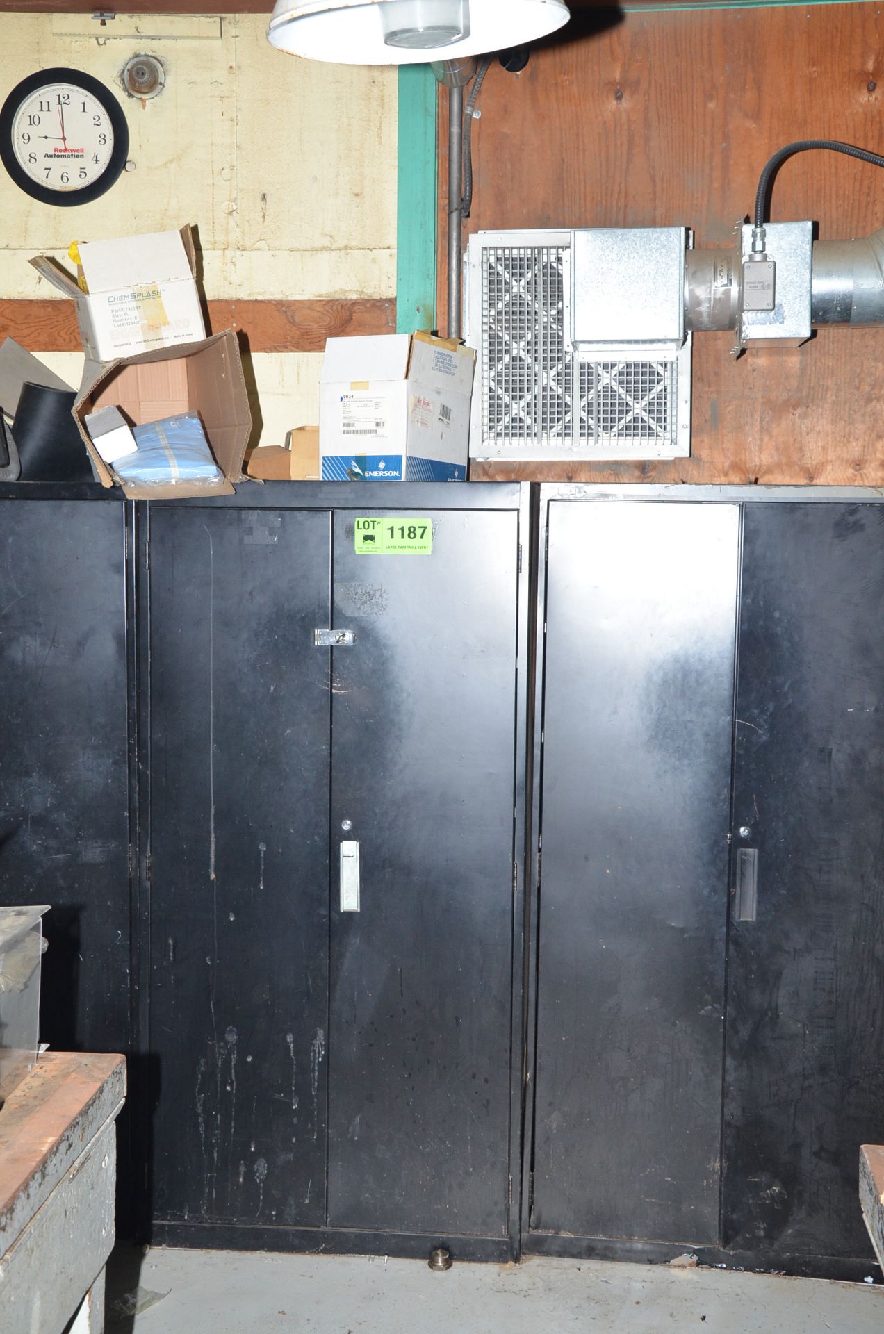 LOT/ (3) HYBOY CABINETS WITH CONTENTS [RIGGING FEES FOR LOT #1187 - $150 USD PLUS APPLICABLE TAXES]