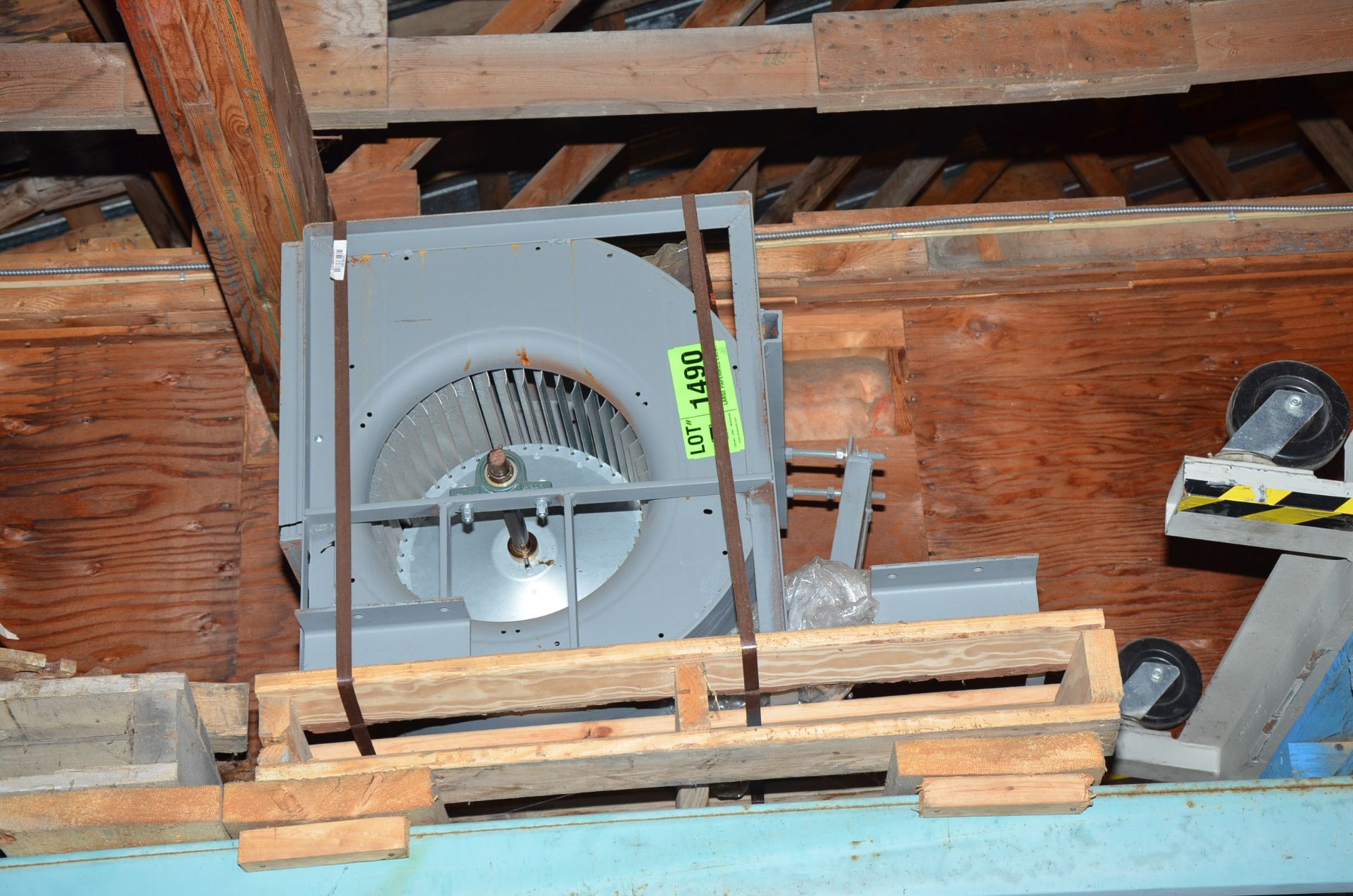 MFG UNKNOWN BLOWER FAN, S/N N/A [RIGGING FEES FOR LOT #1490 - $60 USD PLUS APPLICABLE TAXES] - Image 2 of 2