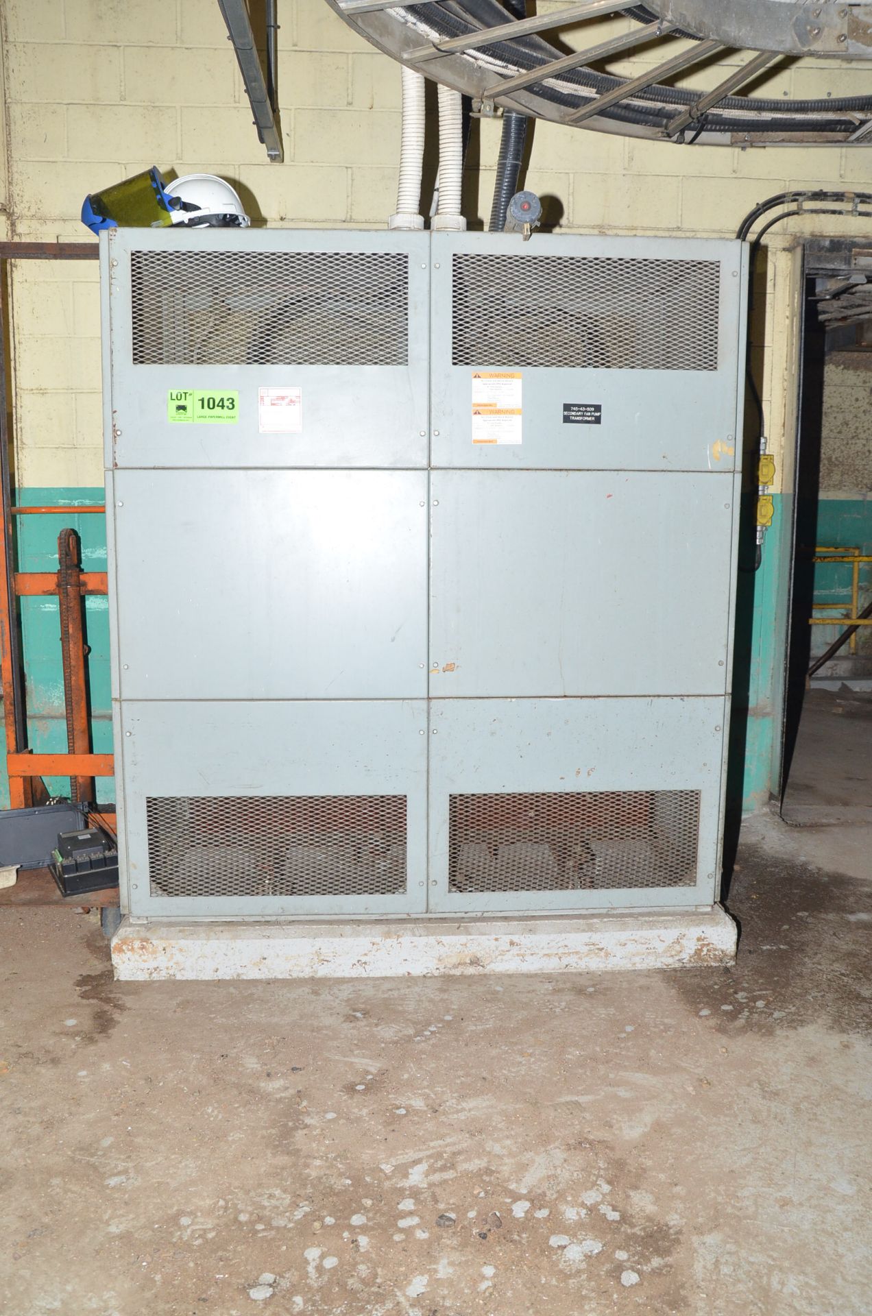 POLYGON 450KVA/575-460/266V/3PH/60HZ DRY TYPE TRANSFORMER, S/N 15513 [RIGGING FEES FOR LOT # - Image 2 of 3