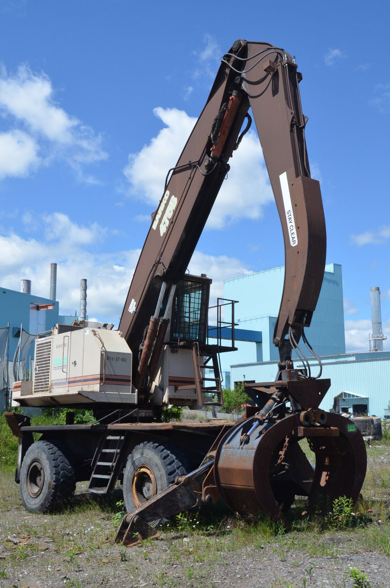 BARKO 475B HRT ROUGH TERRAIN HYDROSTATIC WHEELED GRAPPLE LOADER WITH 40' BOOM, CUMMINS DIESEL - Image 4 of 13