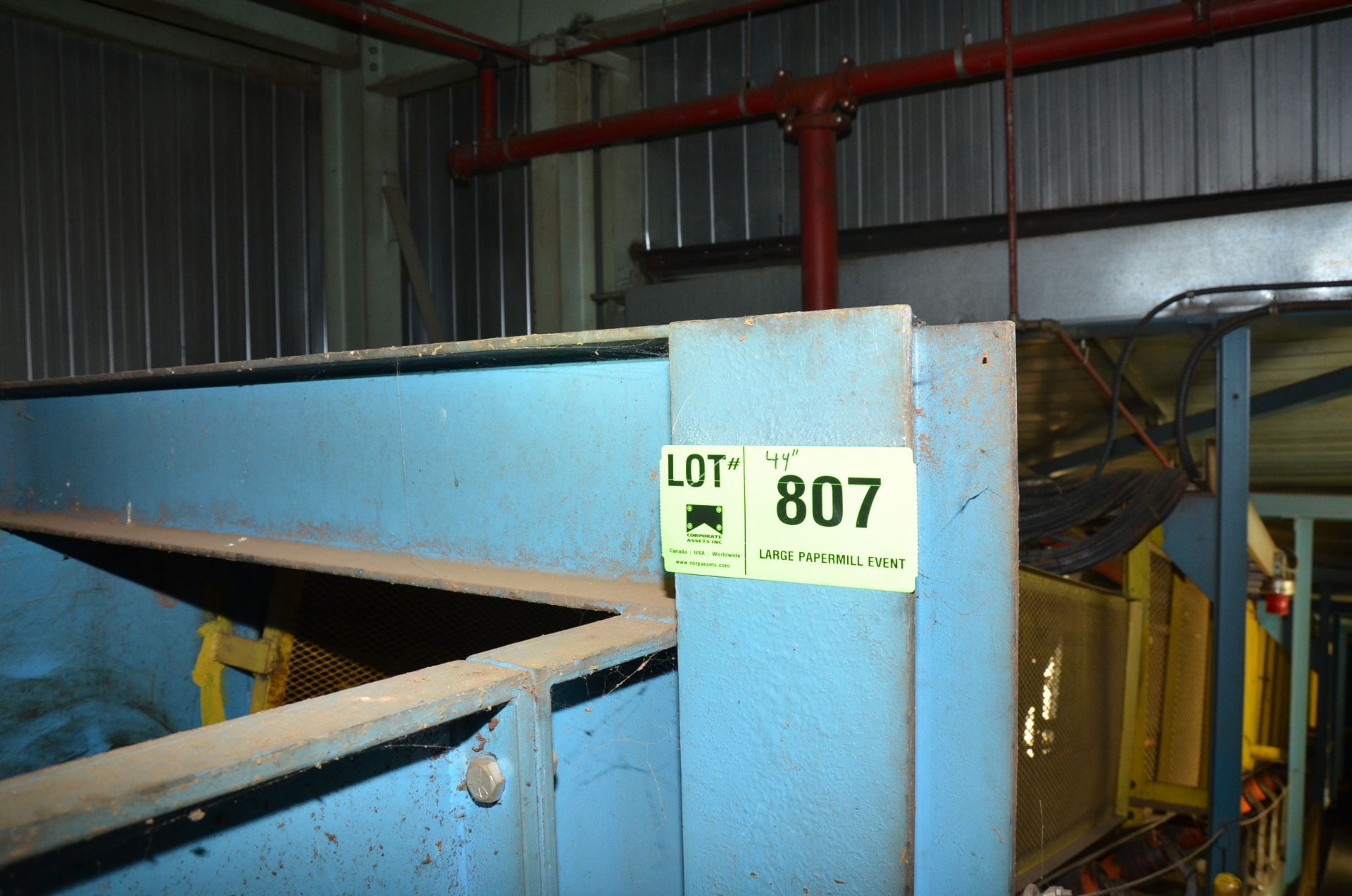 DINGWELLS 44" X ' APROX. POWERED INCLINE BELT CONVEYOR WITH DISCHARGE CHUTE, S/N N/A [RIGGING FEES - Image 2 of 4