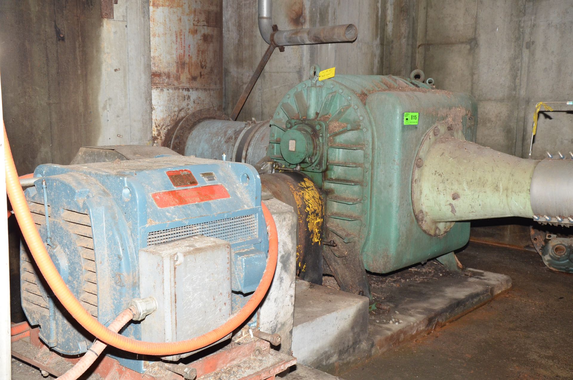 MFG UNKNOWN CHIP BLOWER WITH 300 HP ELECTRIC DRIVE MOTOR, S/N N/A [RIGGING FEES FOR LOT #815 - $