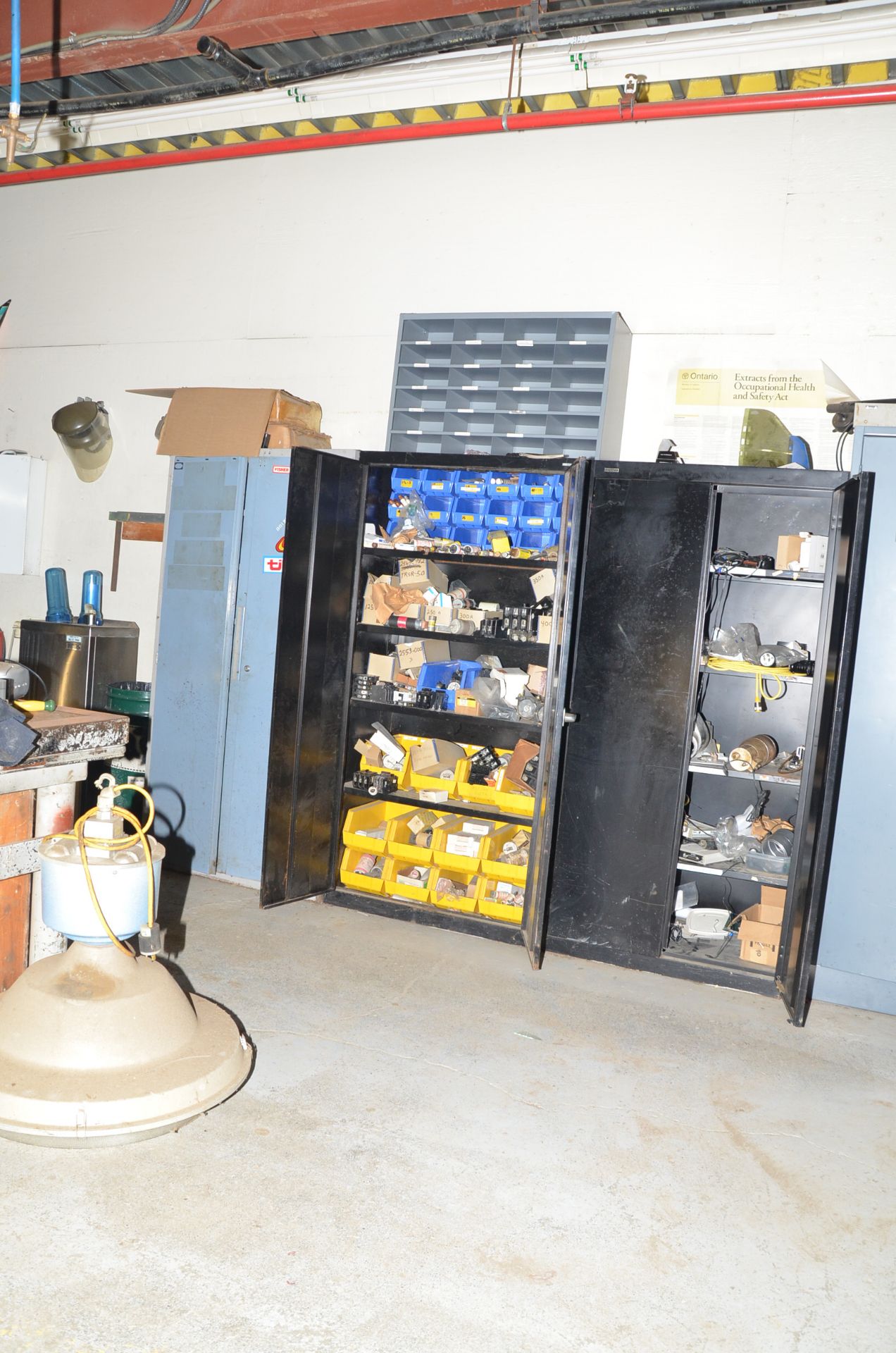 LOT/ (4) HYBOY CABINETS WITH CONTENTS [RIGGING FEES FOR LOT #1182 - $175 USD PLUS APPLICABLE TAXES] - Image 2 of 3