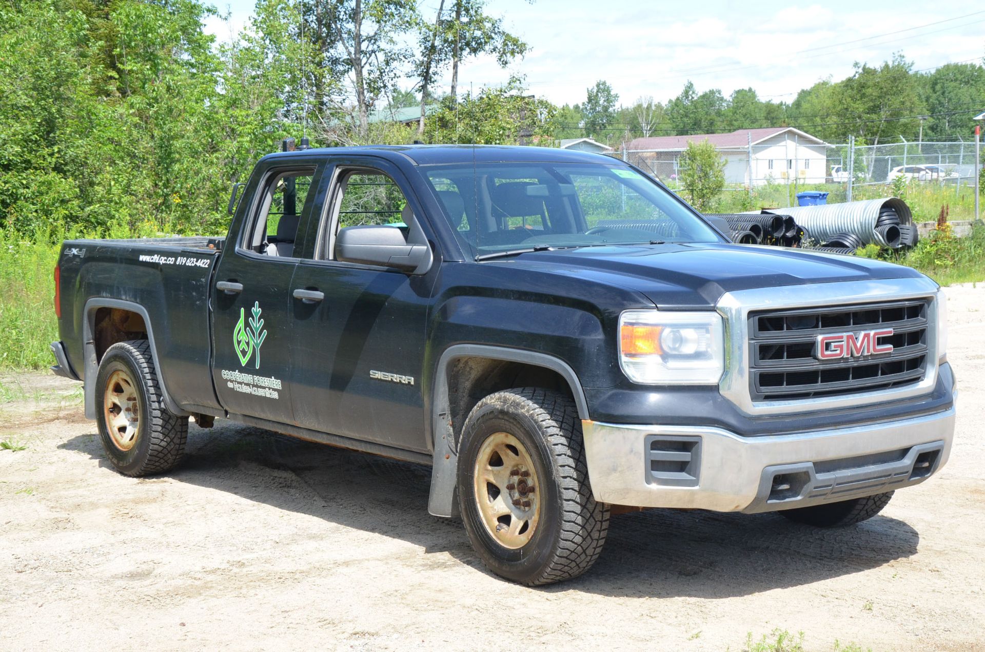 GMC (2015) SIERRA 1500 SLE EXTENDED CAB FOUR DOOR PICKUP TRUCK WITH 5.3LITER V8 GAS ENGINE, AUTO - Image 5 of 15