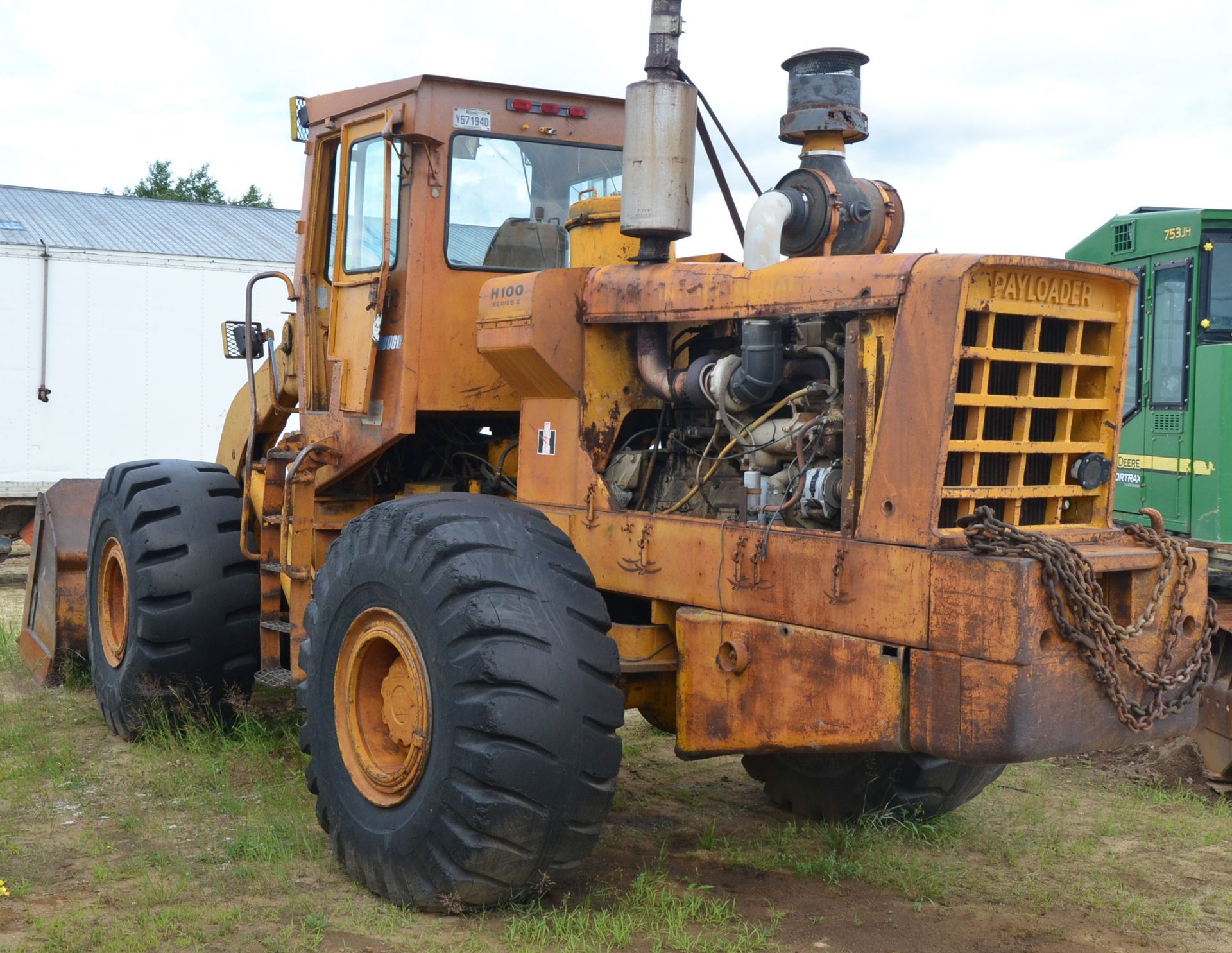 INTERNATIONAL HOUGH H-100 SERIES ARTICULATING FRONT END WHEEL LOADER WITH INTERNATIONAL UD-B17 250HP - Image 3 of 5