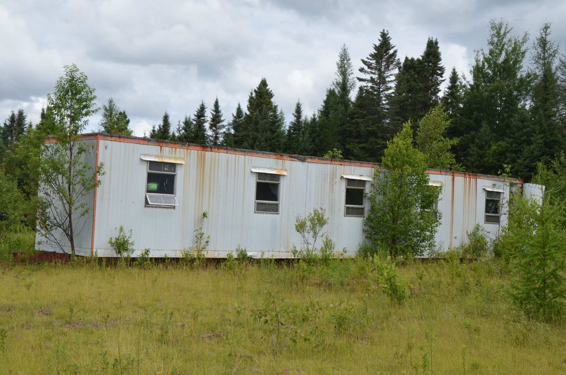 MODULAR 10'X30' MOBILE JOBSITE TRAILER, S/N N/A (YARD TRAILER - NOT PLATED)