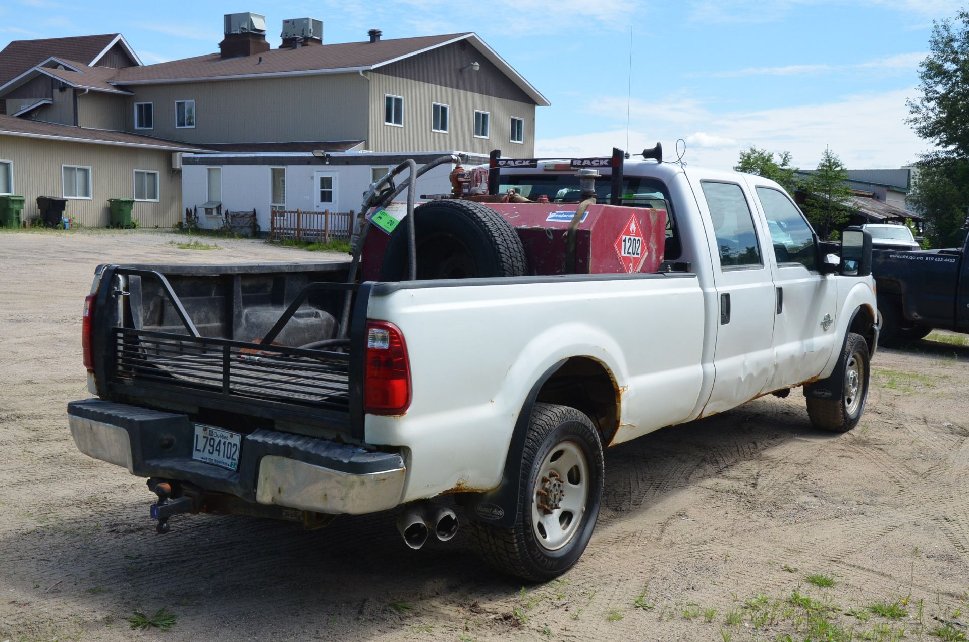 FORD (2012) F350 XLT CREW CAB PICKUP TRUCK WITH POWERSTROKE 6.7LITER TURBO DIESEL ENGINE, AUTO - Image 4 of 16