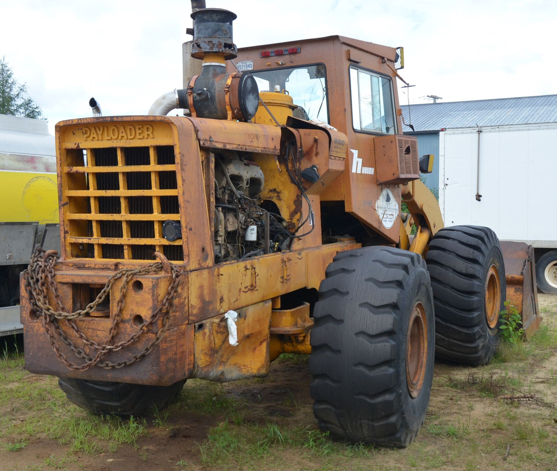 INTERNATIONAL HOUGH H-100 SERIES ARTICULATING FRONT END WHEEL LOADER WITH INTERNATIONAL UD-B17 250HP - Image 4 of 5