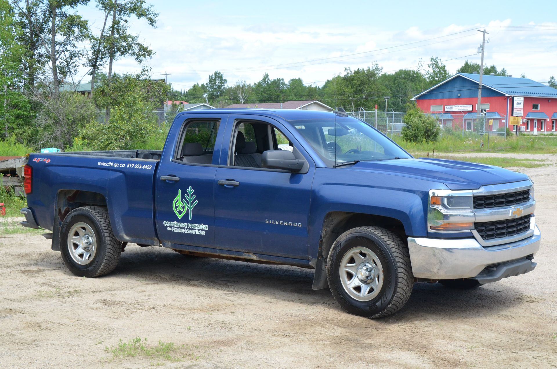 CHEVROLET (2017) SILVERADO 1500 LS EXTENDED CAB FOUR DOOR PICKUP TRUCK WITH 5.3LITER V8 GAS - Image 6 of 16