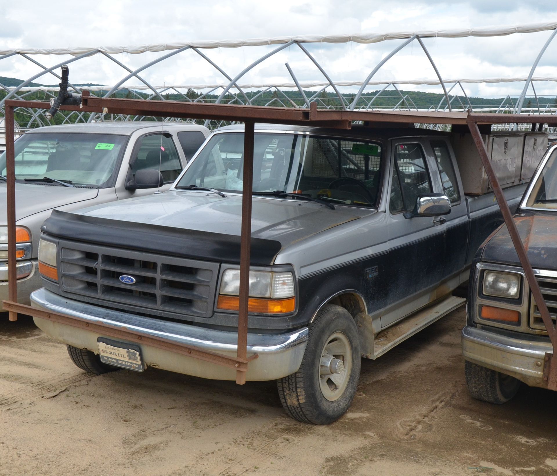FORD (1993) F150XL PICKUP TRUCK WITH ROOFTOP WORK PLATFORM, S/N VIN 1FTEX14N8PKB08863 (OFF ROAD ONLY