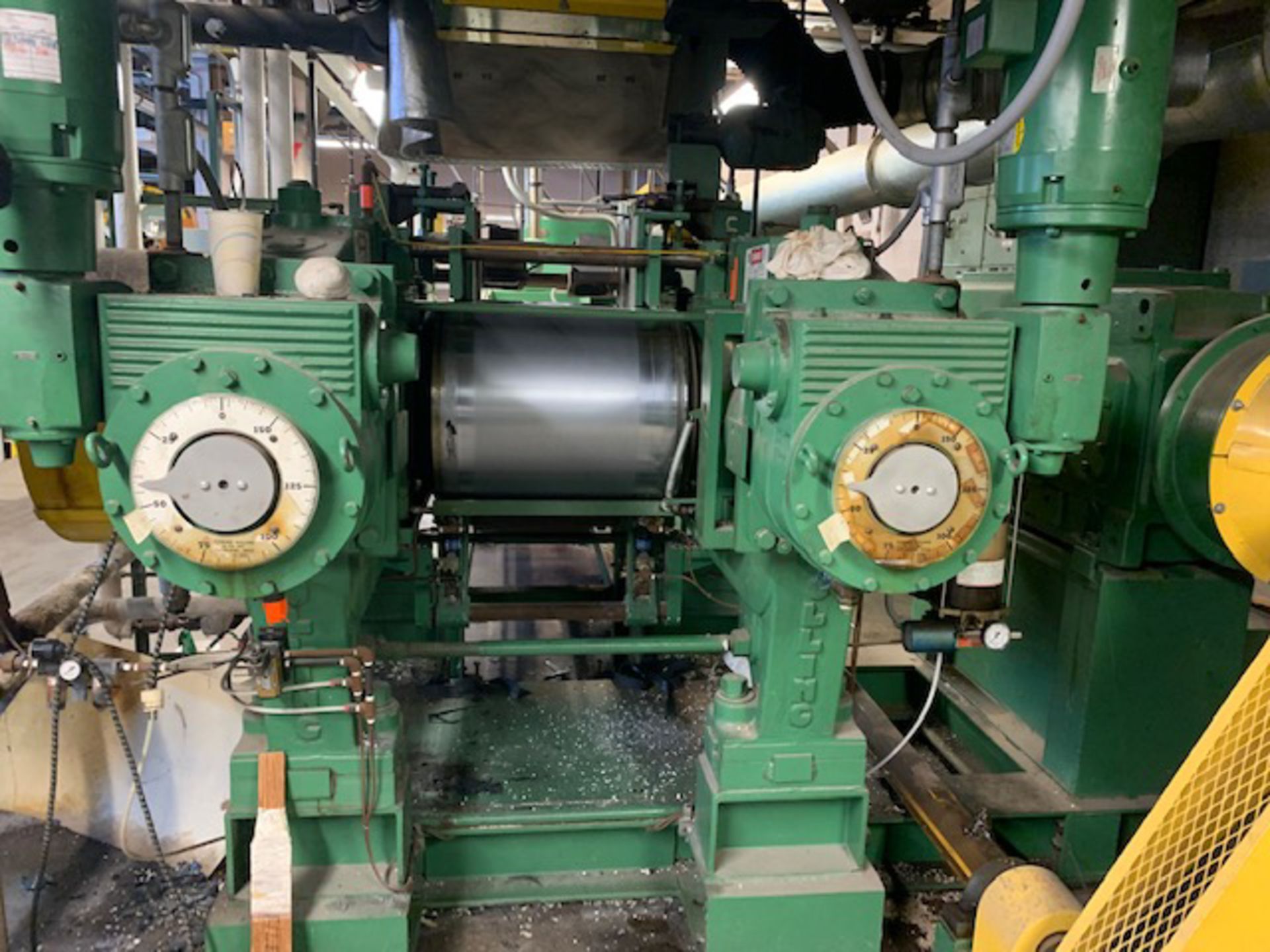 BOLLING 2 ROLL MILL WITH 24"X 20" OD CORED ROLLS, UNITIZED CONSTRUCTION, DIRECT CONNECT TO GEARBOX - Image 2 of 6