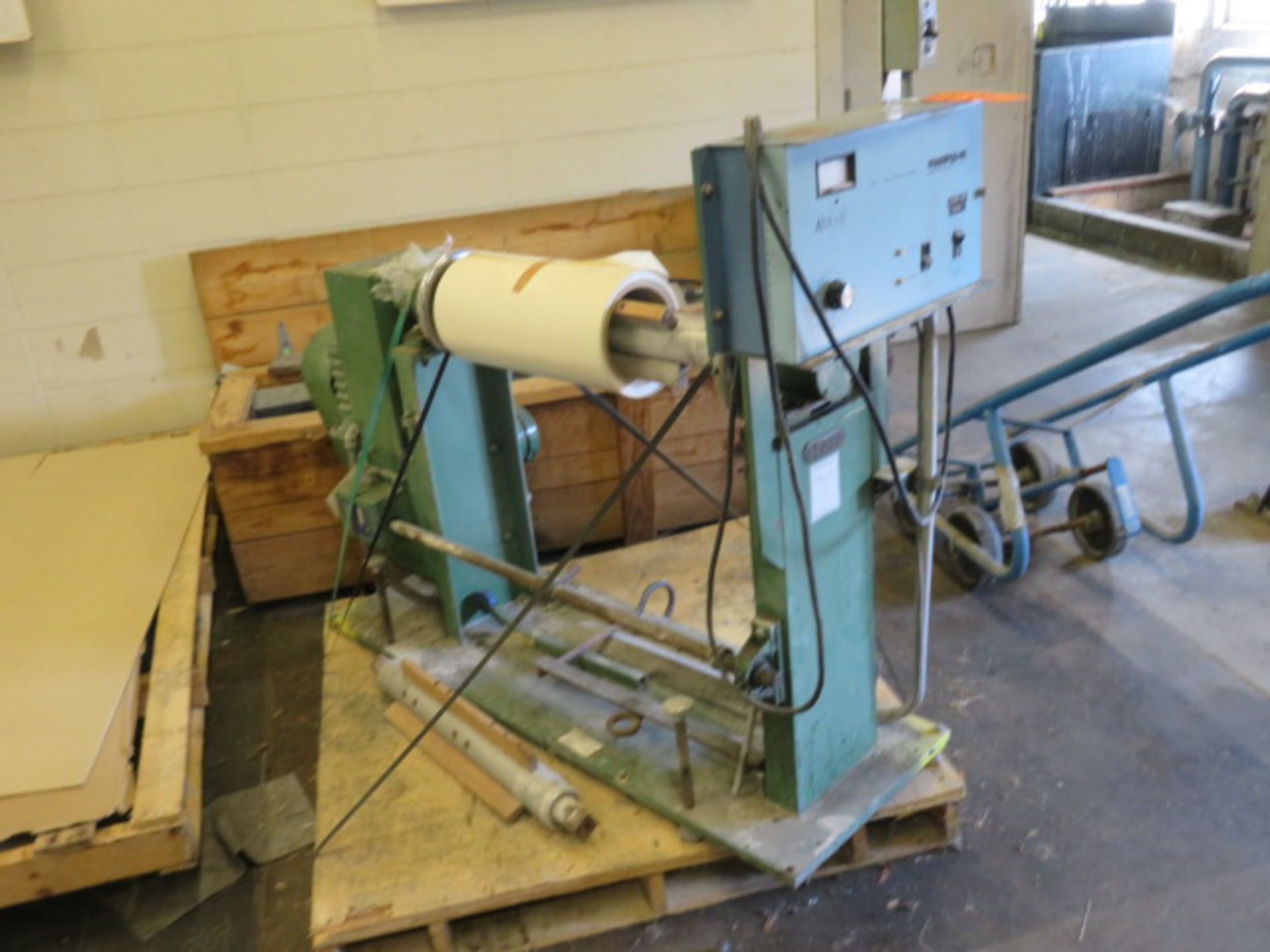 MFG. UNKOWN SINGLE SHAFT WINDER WITH 20" CAPACITY, MAG POWER WEB TENSION CONTROLLER, S/N: N/A [