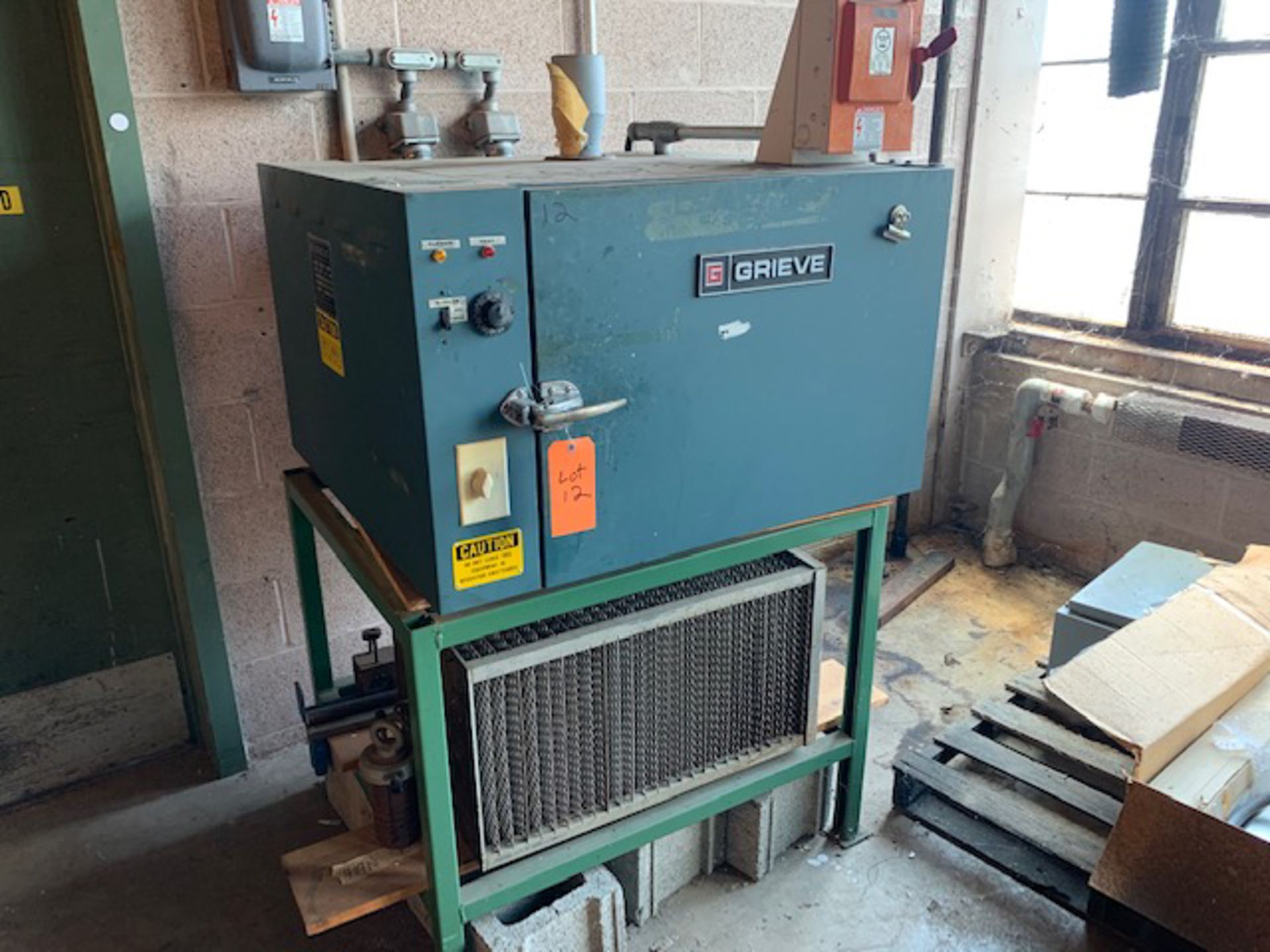 GRIEVE EBS-350 ELECTRIC OVEN WITH 350 DEG. F MAX. TEMPERATURE, S/N: N/A [RIGGING FEES FOR LOT #