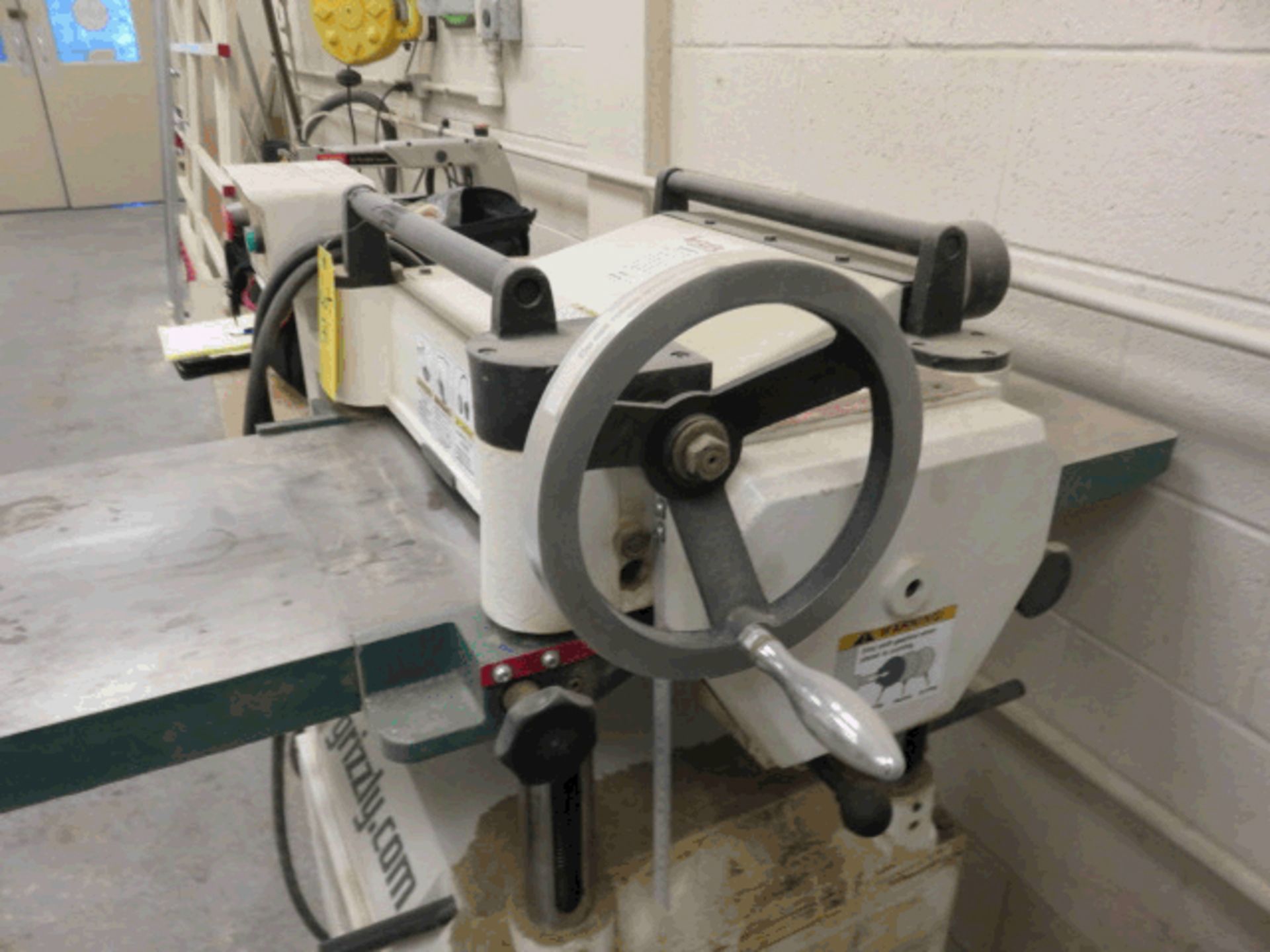 GRIZZLY (2012) G0453PX PLANER WITH 3 HP, S/N: GPX15-1148 (CI) [RIGGING FEES FOR LOT #31 - $250 USD - Image 3 of 3