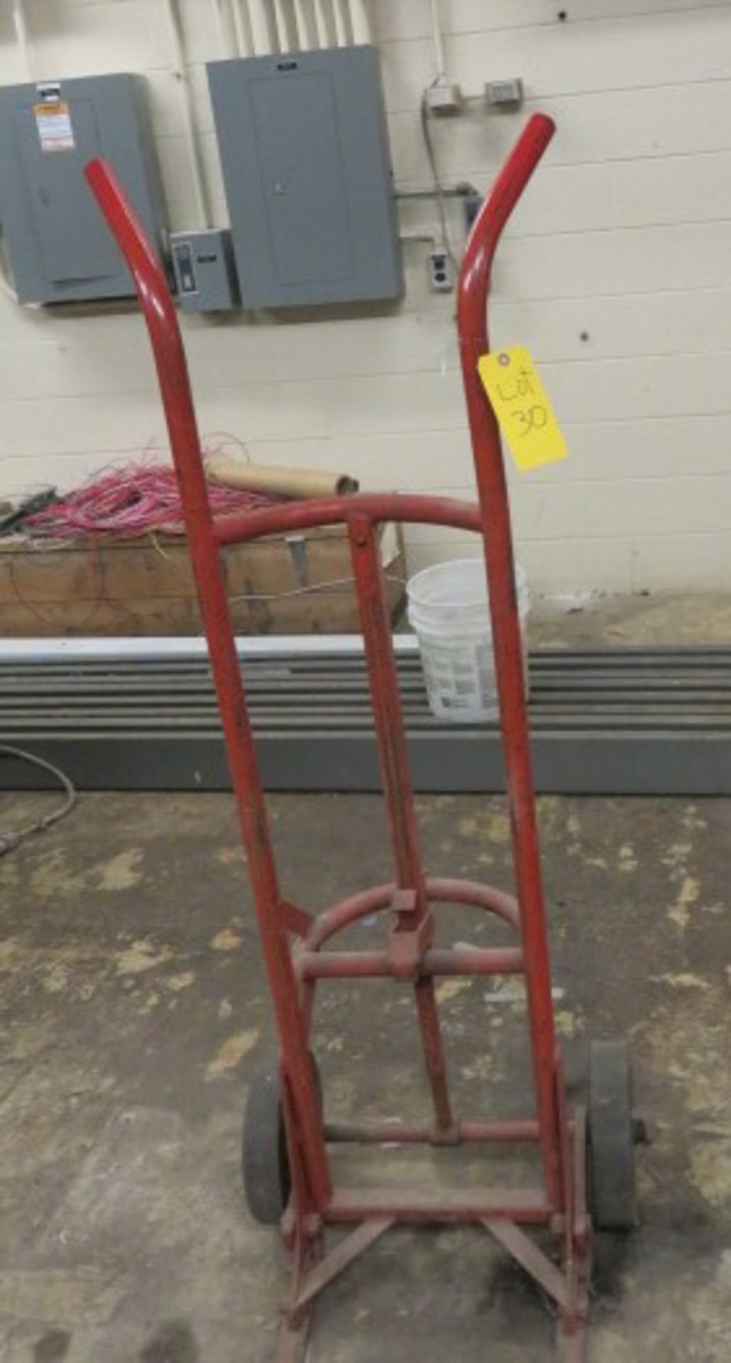 BARREL DOLLY [RIGGING FEES FOR LOT #30 - $30 USD PLUS APPLICABLE TAXES]