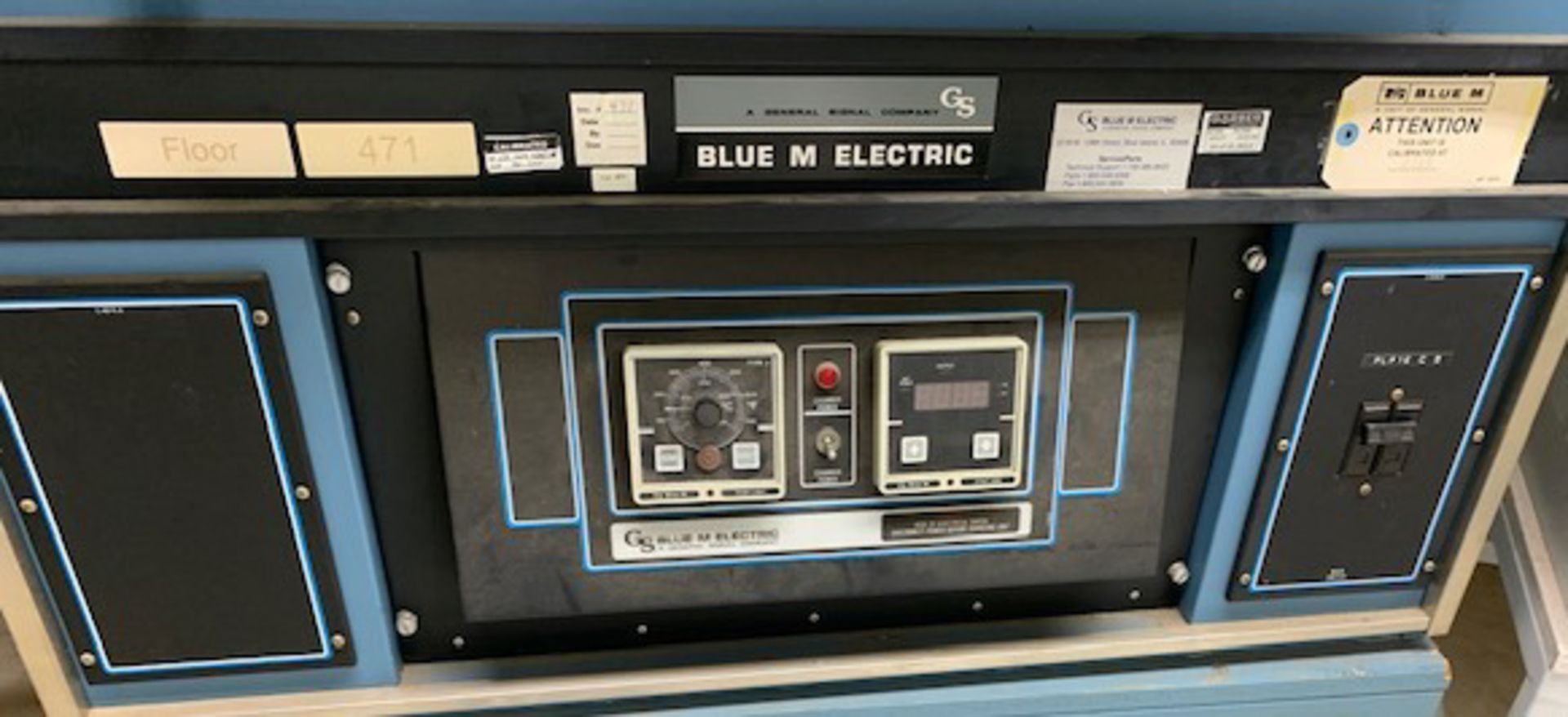 BLUE M STAINLESS STEEL ELECTRIC OVEN WITH STAND, S/N: N/A (CI) [RIGGING FEES FOR LOT #91 - $50 USD - Image 3 of 3