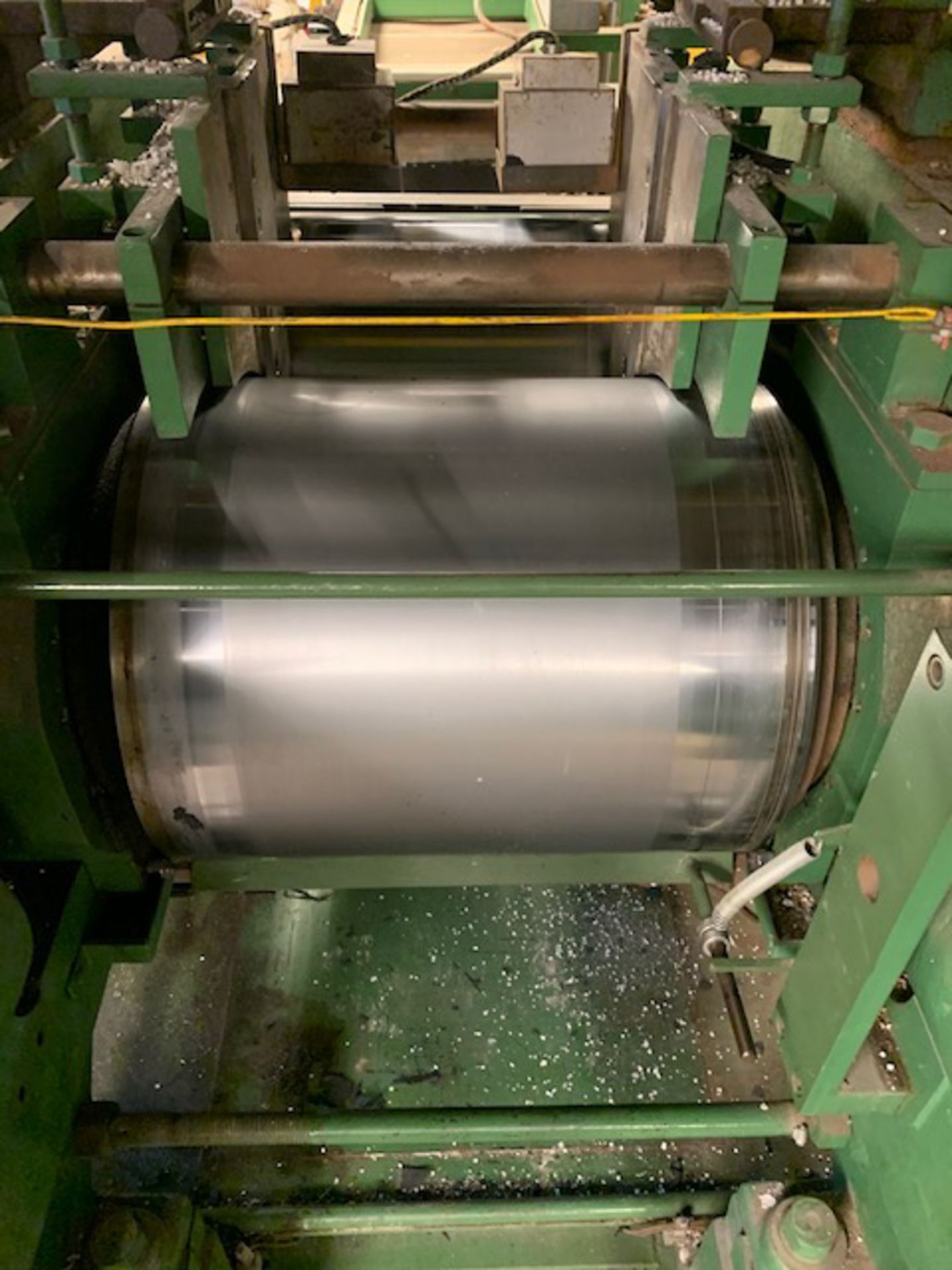 BOLLING 2 ROLL MILL WITH 24"X 20" OD CORED ROLLS, UNITIZED CONSTRUCTION, DIRECT CONNECT TO GEARBOX - Image 4 of 6