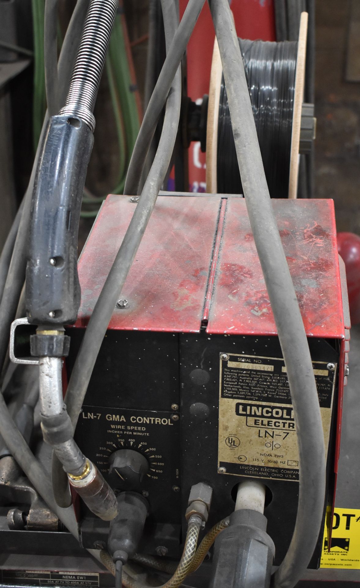 LINCOLN ELECTRIC CV-300 MIG WELDERS WITH LINCOLN ELECTRIC LN-7 WIRE FEEDER, CABLES & GUN, S/N: - Image 2 of 4