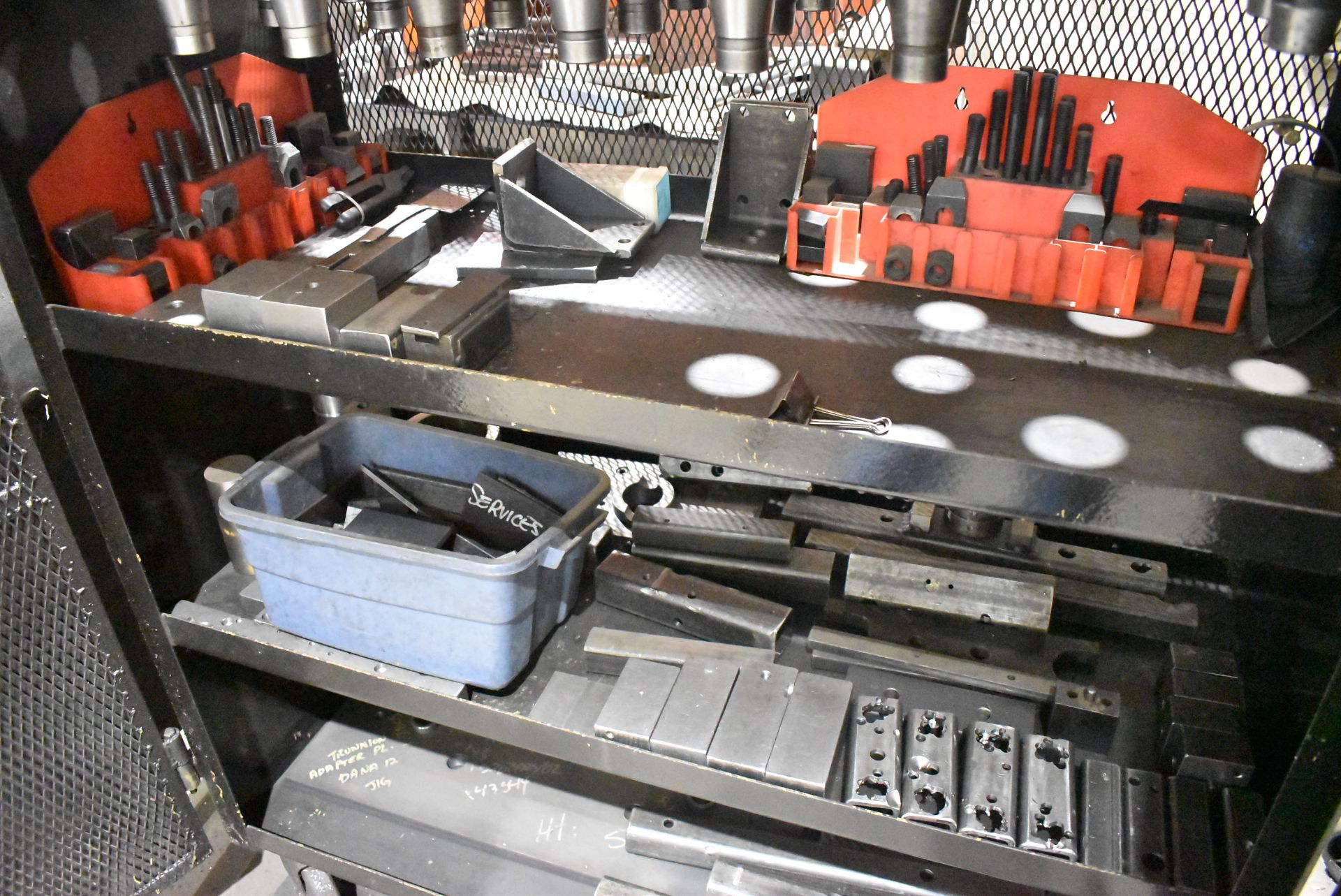 LOT/ TOOLING CABINET WITH CONTENTS - SET-UP BLOCKS & TIE-DOWN CLAMPING - Image 2 of 2