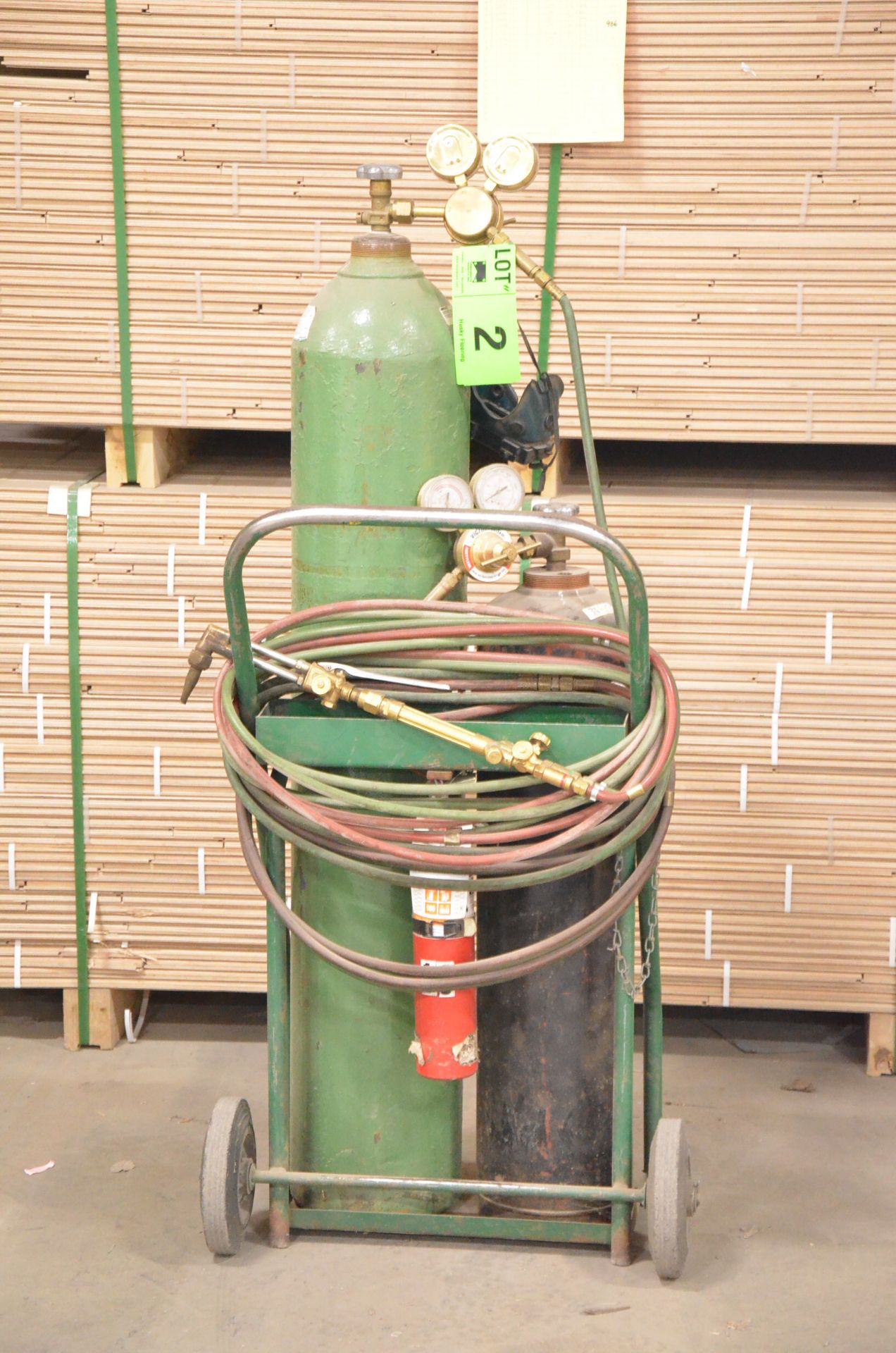 LOT/ OXY-ACETYLENE TORCH SET WITH CADDY (NO TANKS)