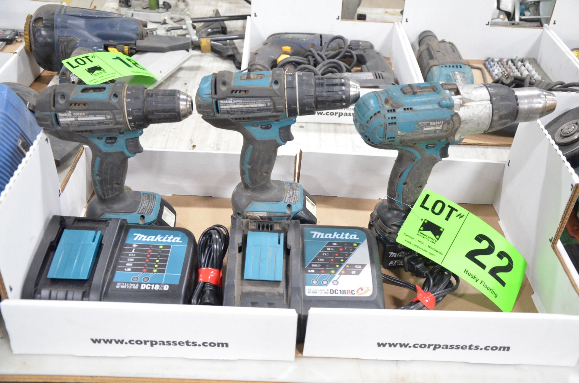 LOT/ (3) MAKITA CORDLESS DRILLS