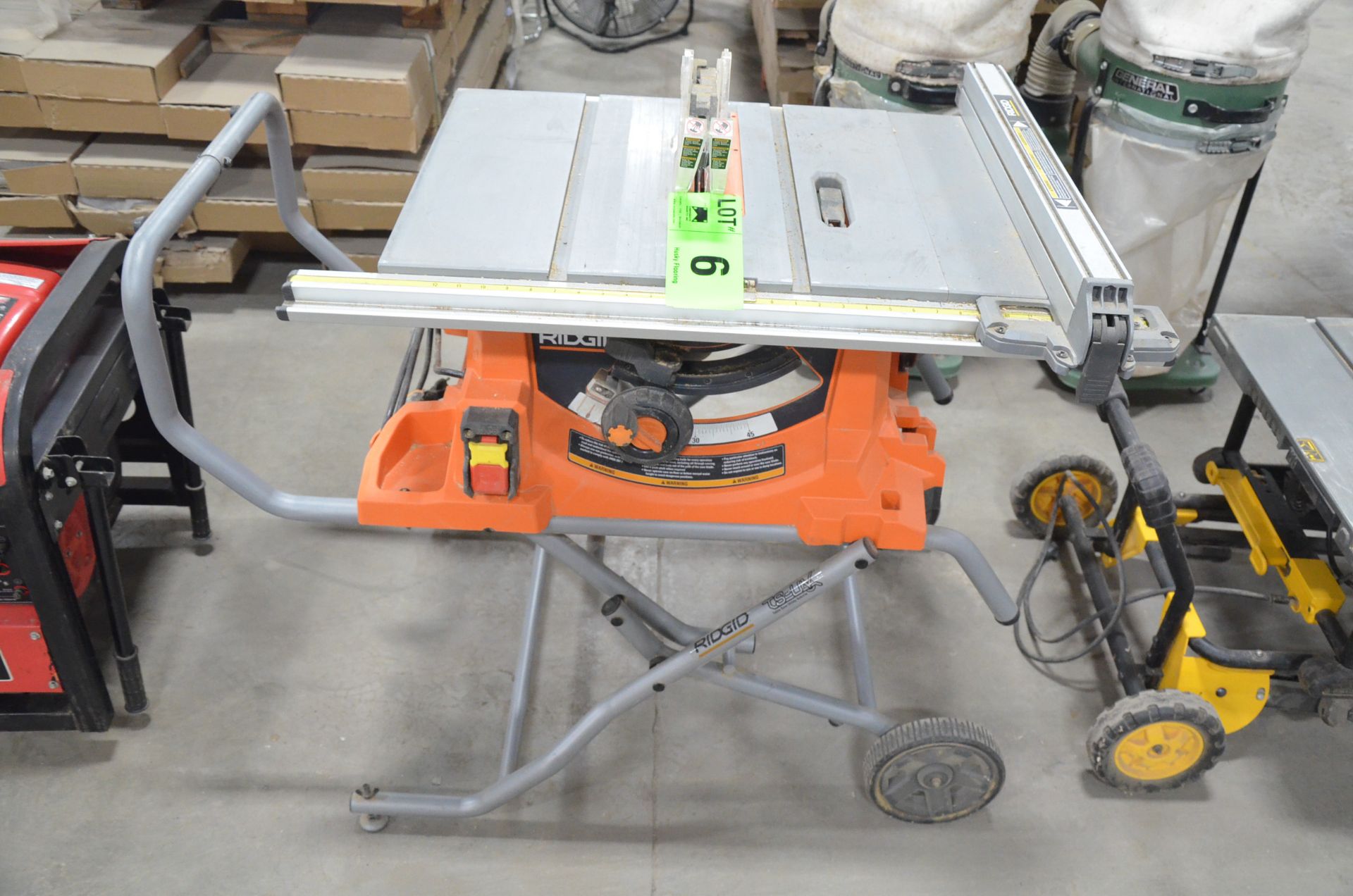 RIDGID R4513 10" PORTABLE TABLE SAW WITH STAND, S/N GW17384DC07546